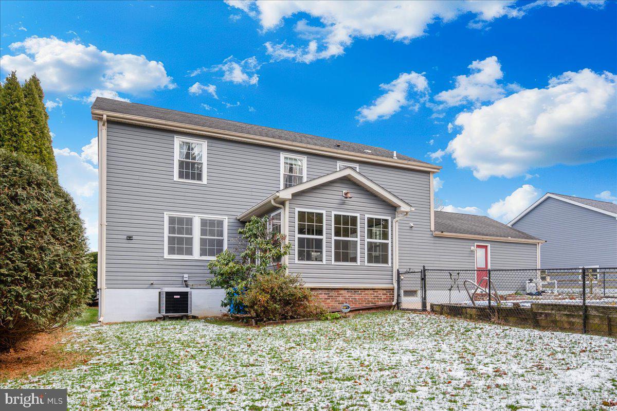 FOUNTAIN ROCK MANOR - Residential