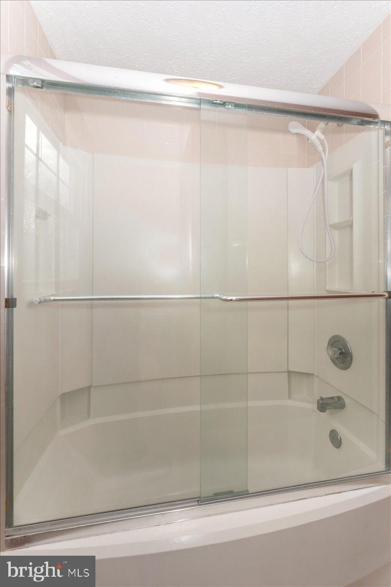 FOUNTAIN ROCK MANOR - Residential