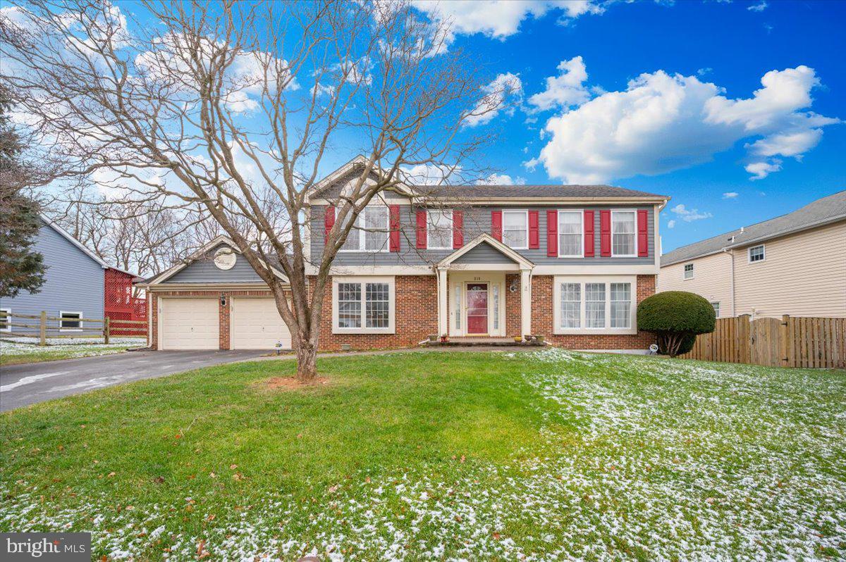 FOUNTAIN ROCK MANOR - Residential