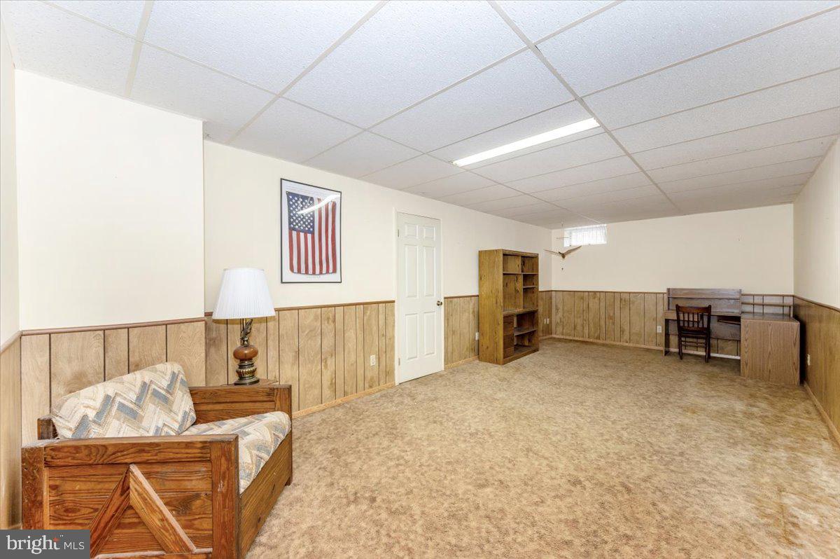 FOUNTAIN ROCK MANOR - Residential