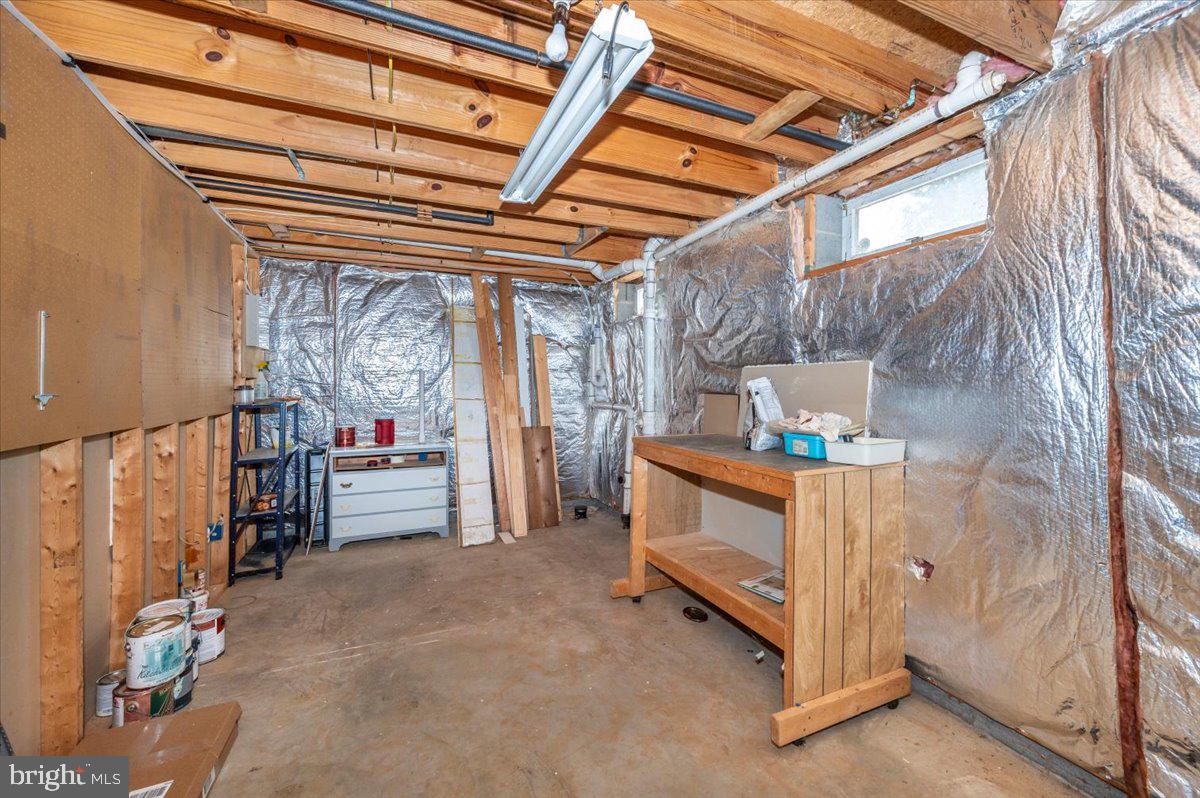 FOUNTAIN ROCK MANOR - Residential