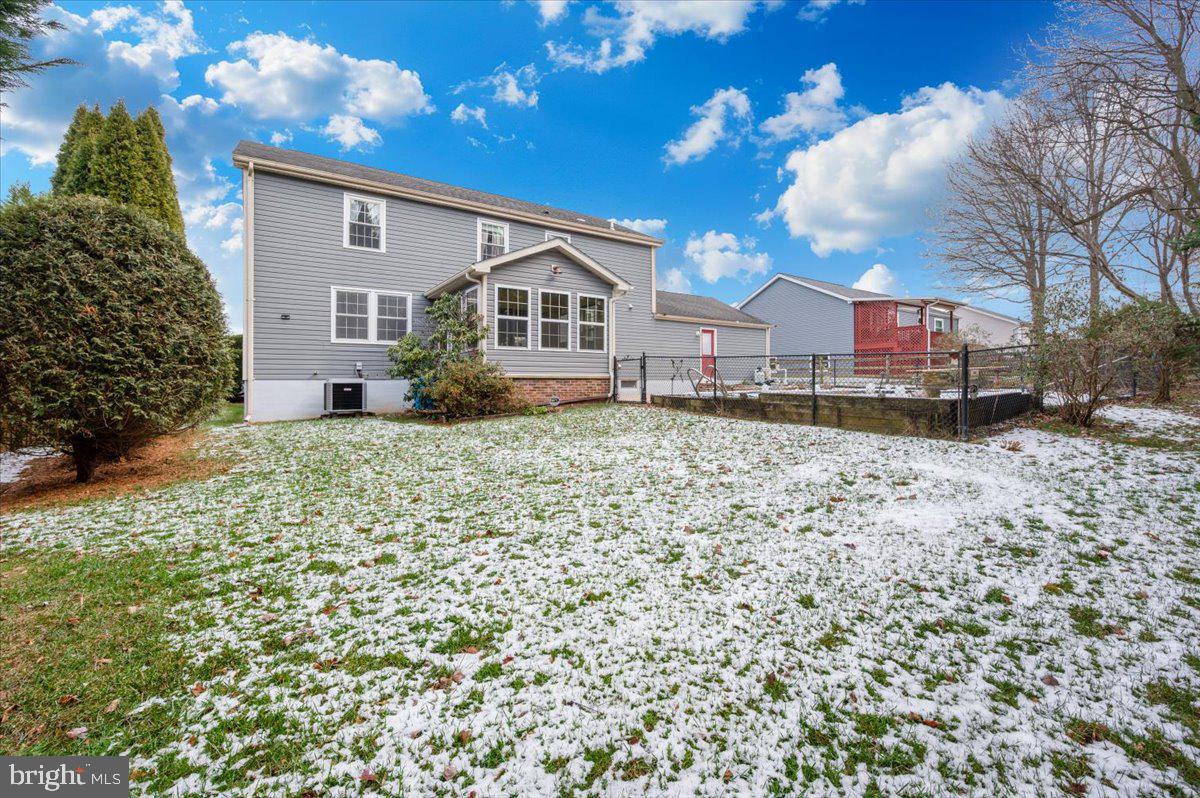 FOUNTAIN ROCK MANOR - Residential