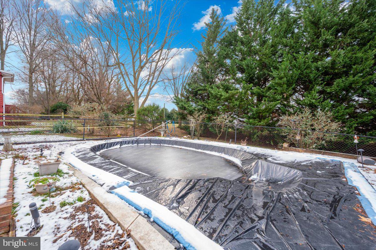 FOUNTAIN ROCK MANOR - Residential