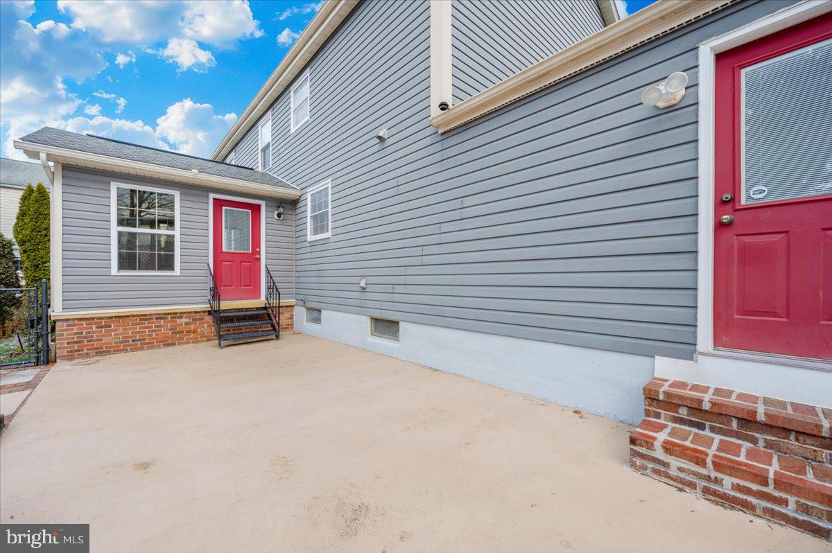 FOUNTAIN ROCK MANOR - Residential