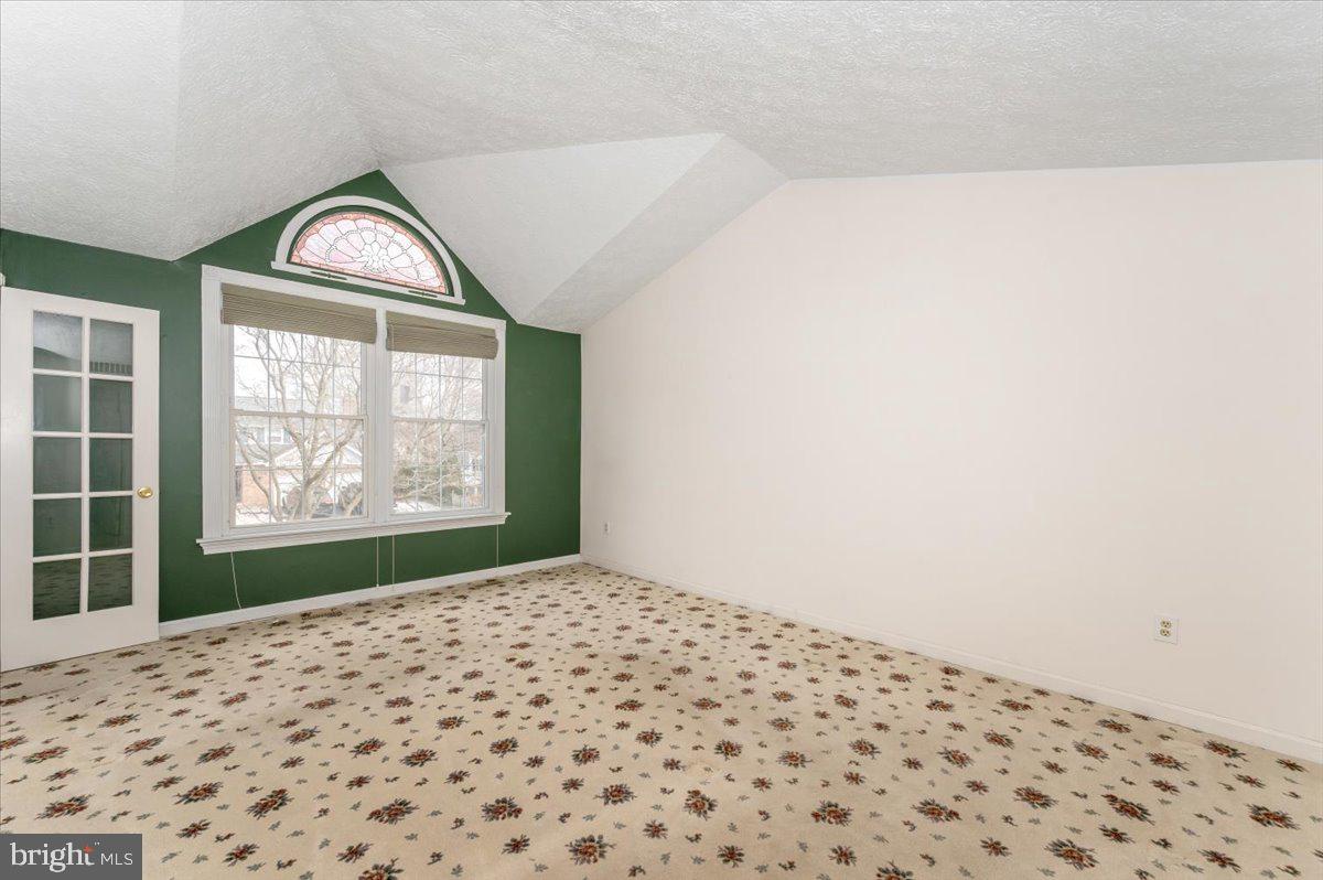 FOUNTAIN ROCK MANOR - Residential