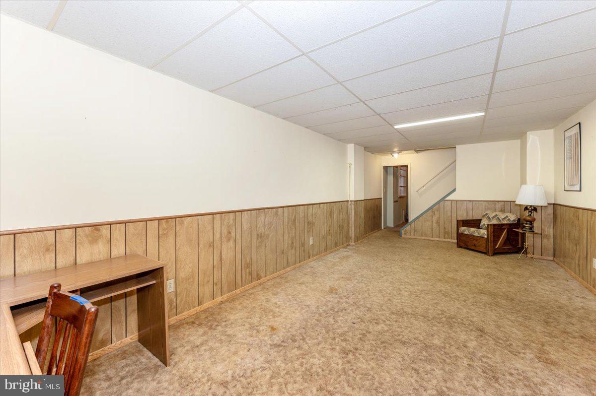 FOUNTAIN ROCK MANOR - Residential