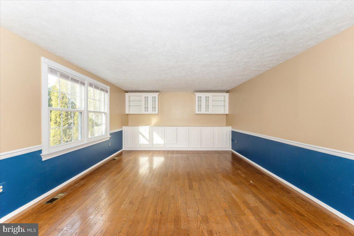 FOUNTAIN ROCK MANOR - Residential