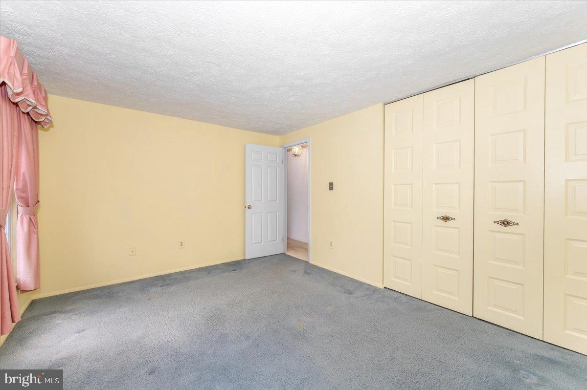 FOUNTAIN ROCK MANOR - Residential