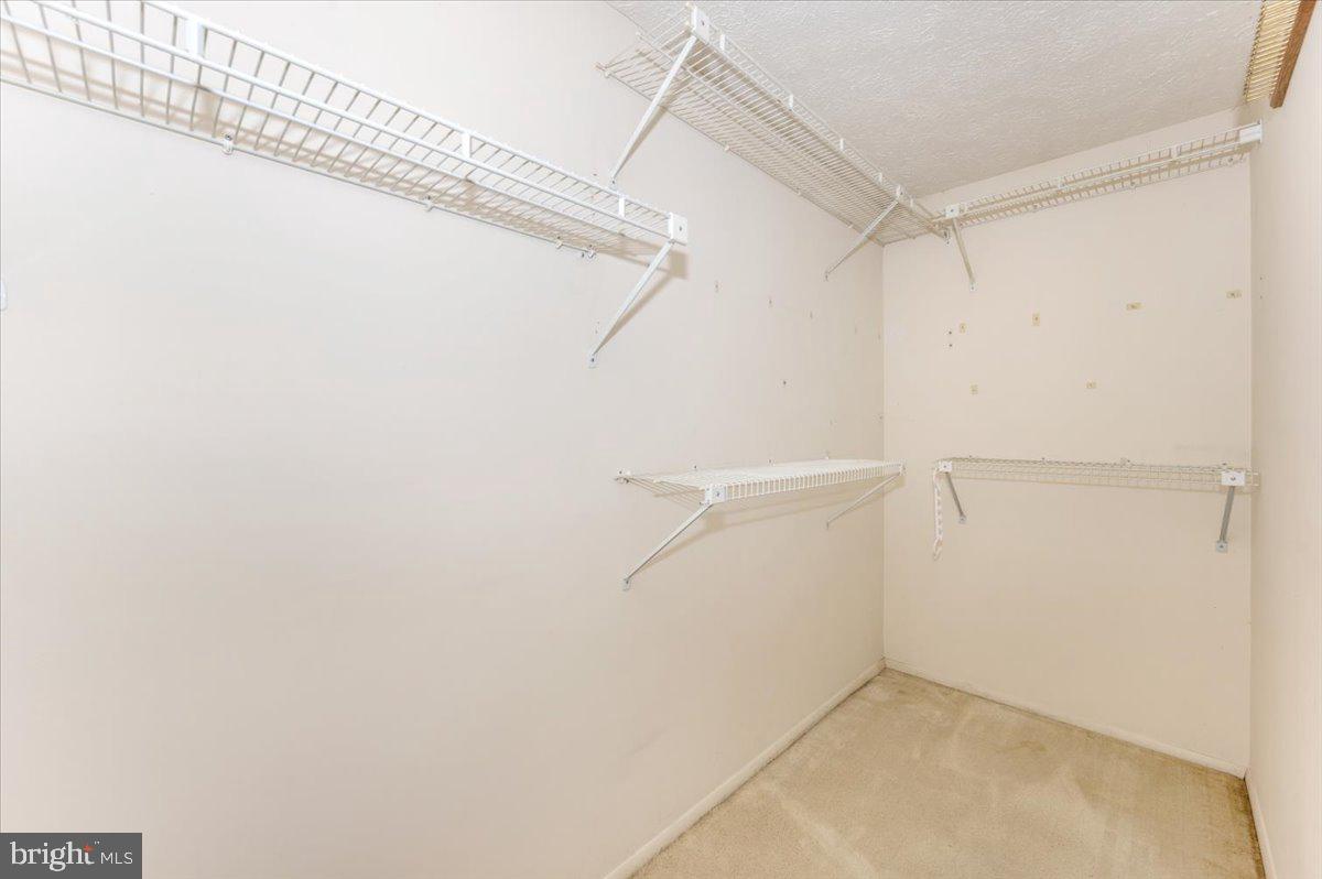 FOUNTAIN ROCK MANOR - Residential