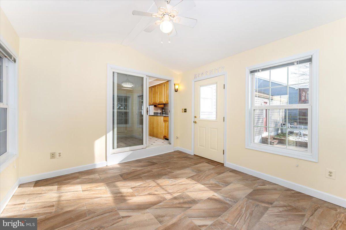 FOUNTAIN ROCK MANOR - Residential