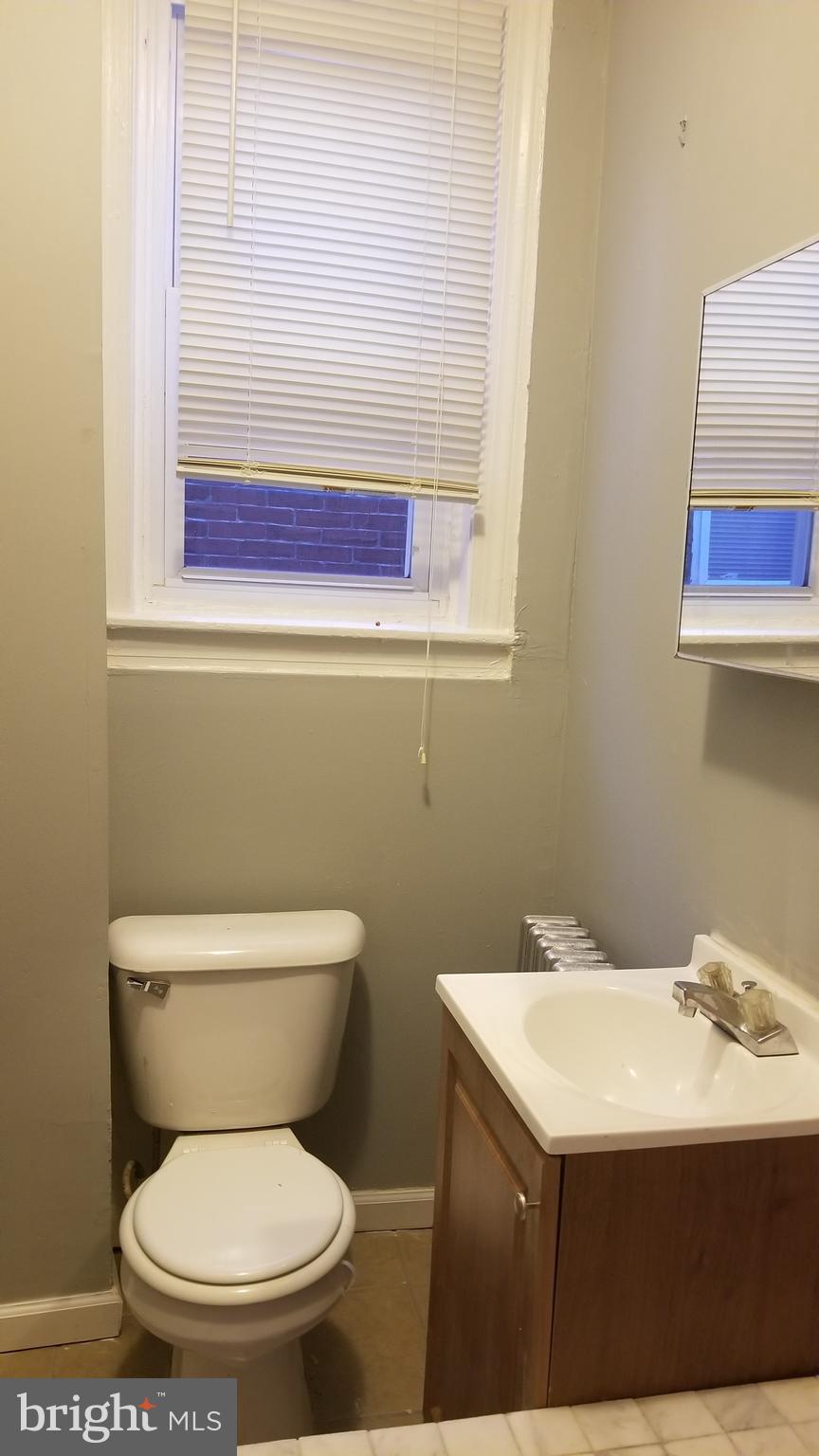 ELMWOOD PARK - Residential Lease