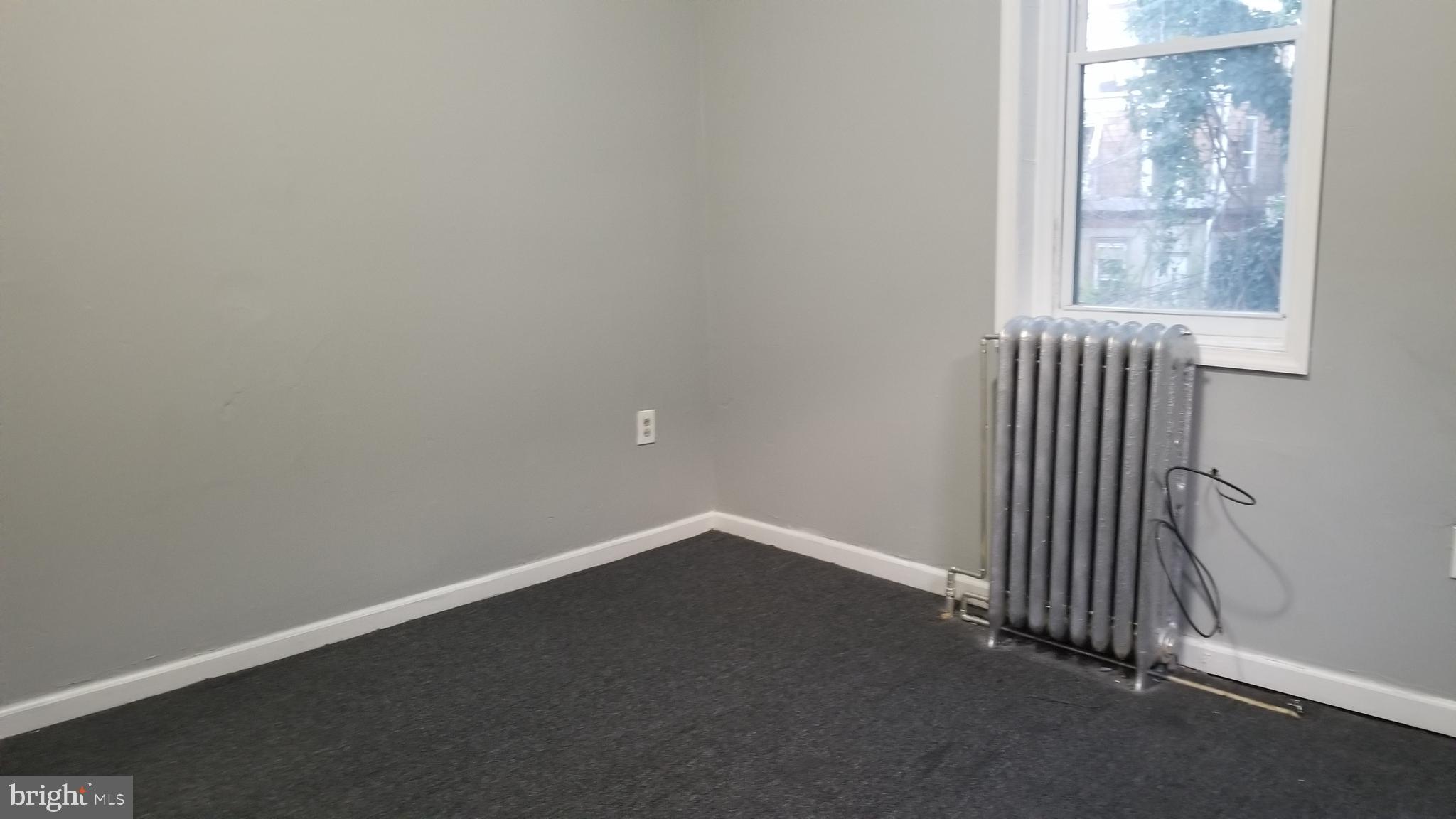 ELMWOOD PARK - Residential Lease