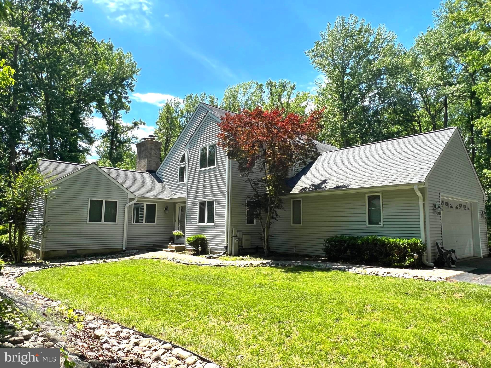 TALL OAKS - Residential Lease