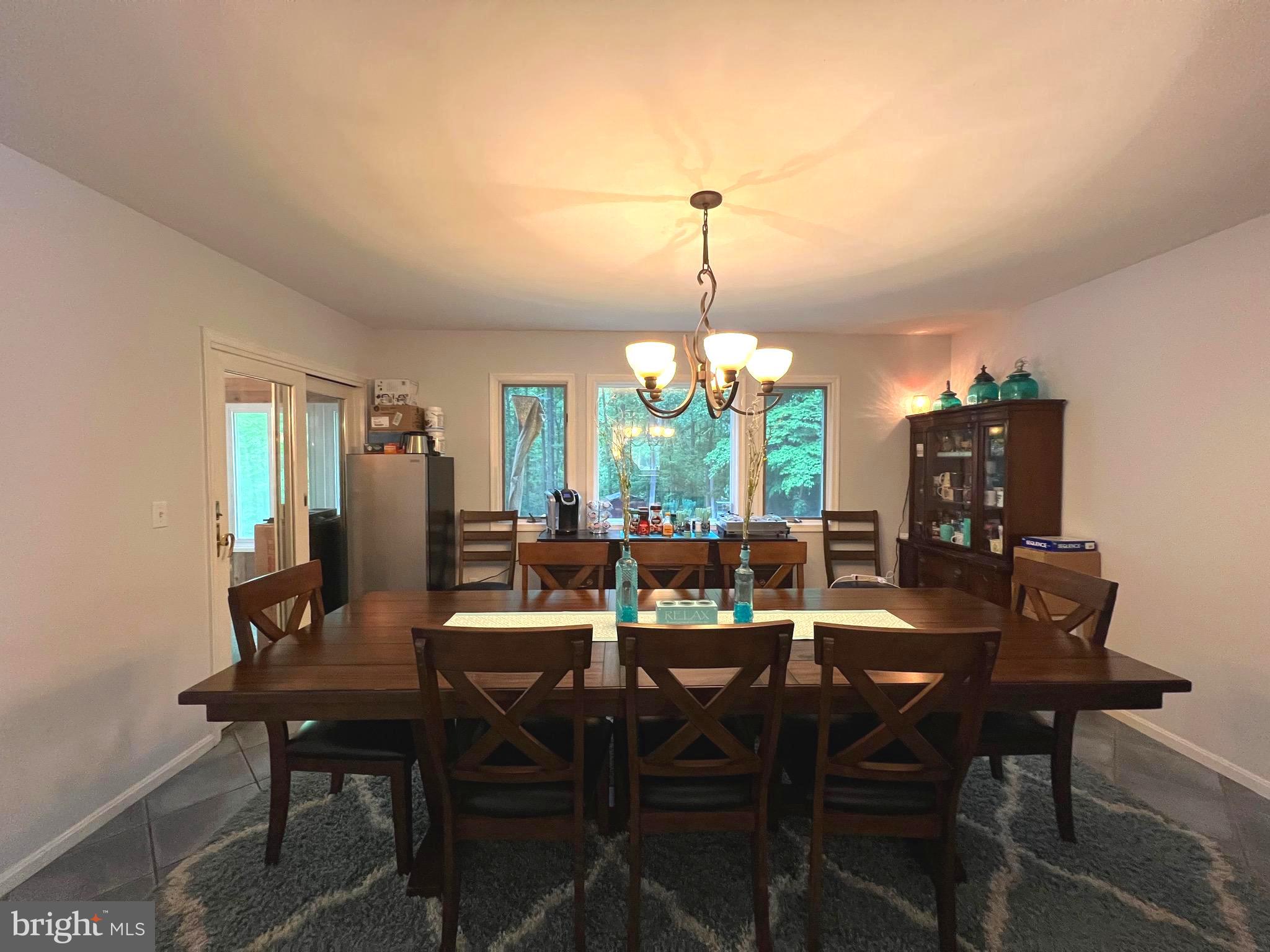 TALL OAKS - Residential Lease