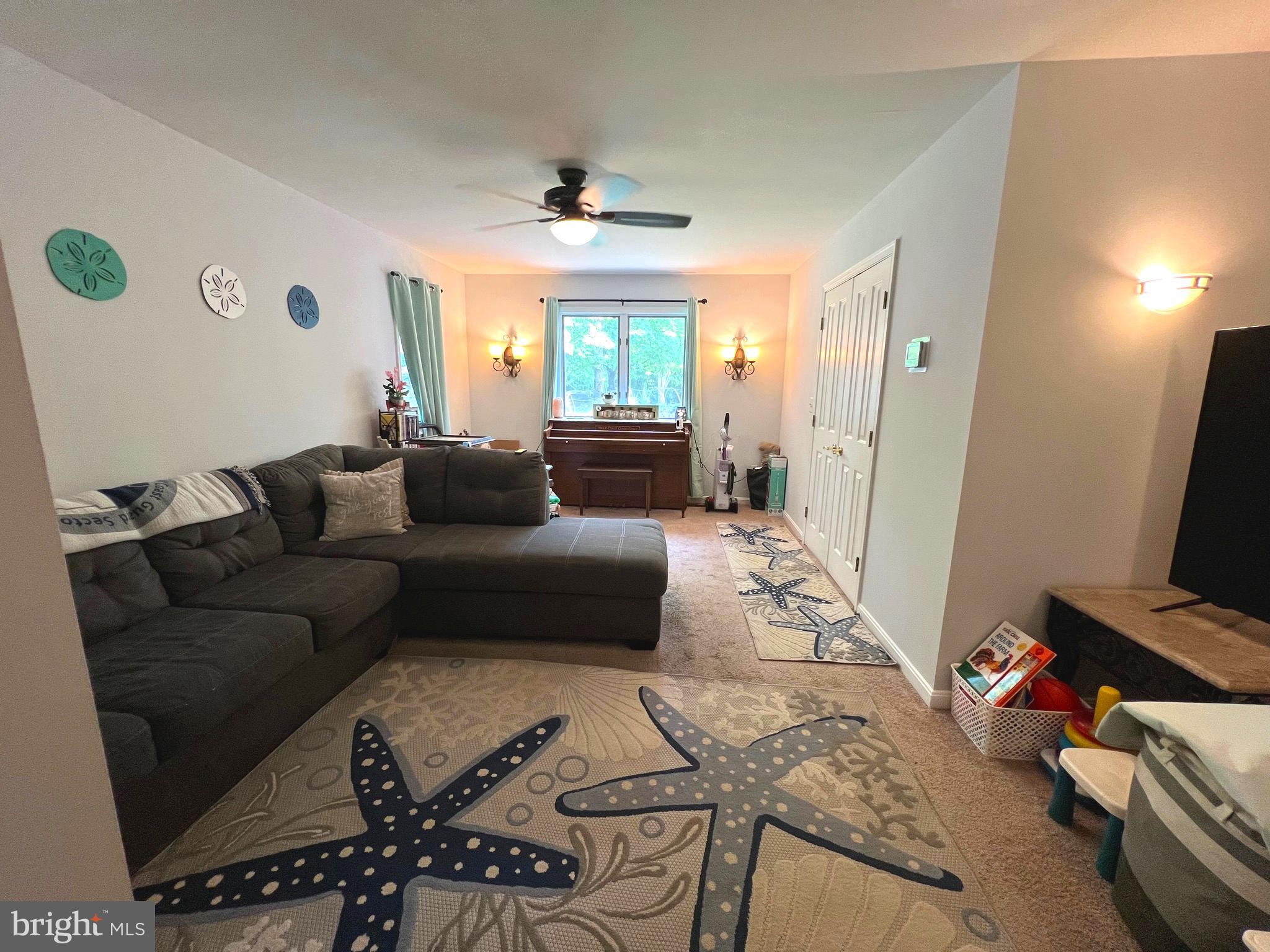 TALL OAKS - Residential Lease