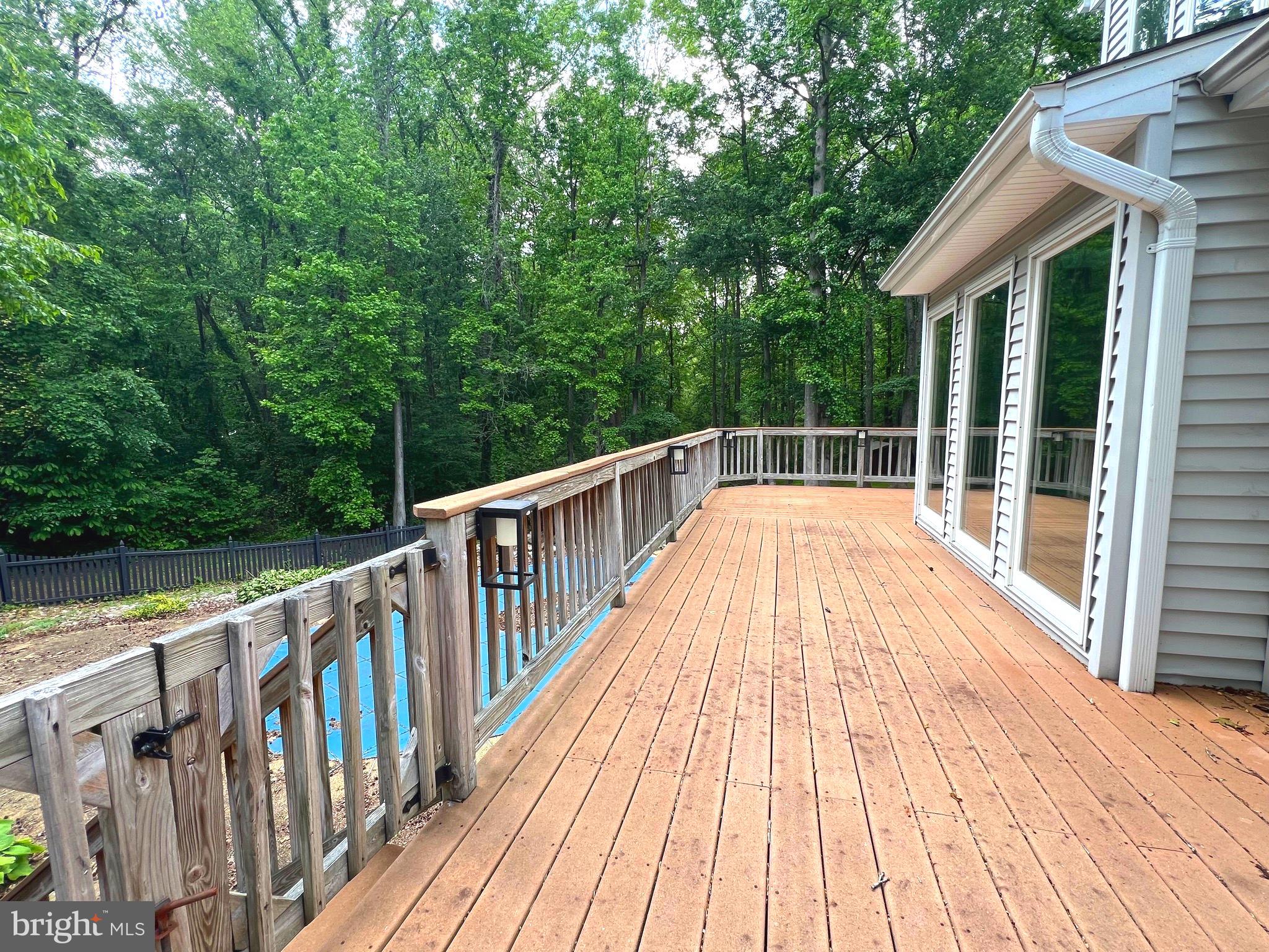 TALL OAKS - Residential Lease