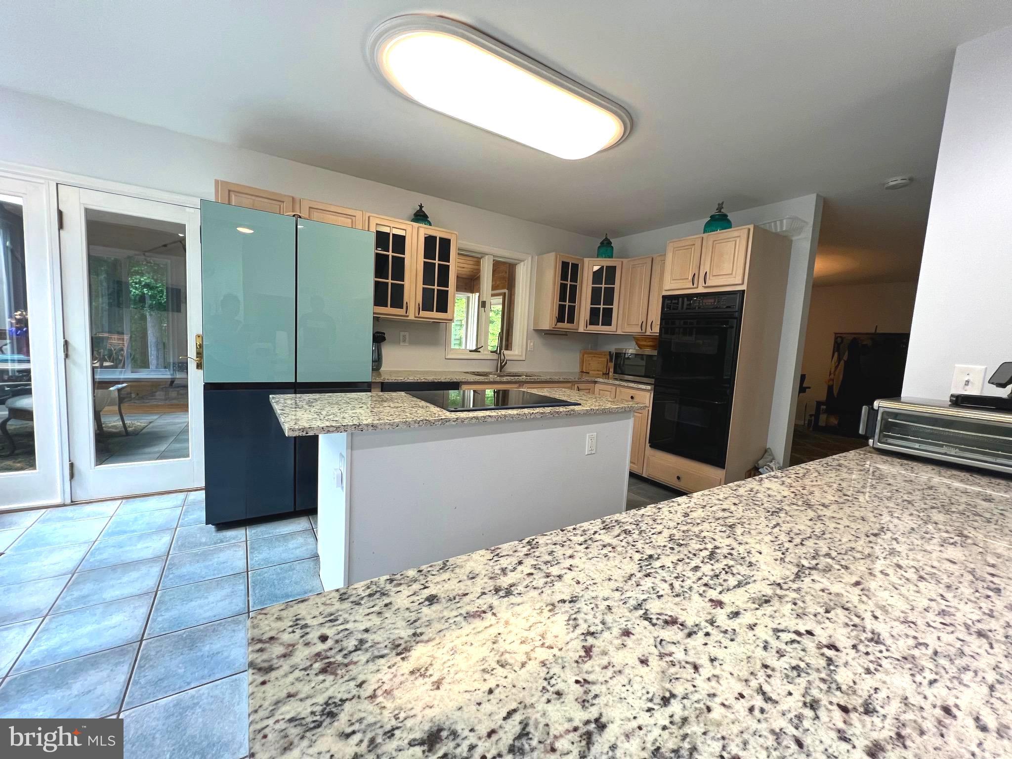 TALL OAKS - Residential Lease