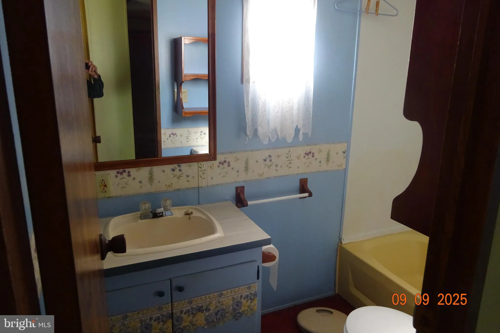 Shippensburg, Pennsylvania 17257, United States, 2 Bedrooms Bedrooms, ,1 BathroomBathrooms,Residential,Active,208547