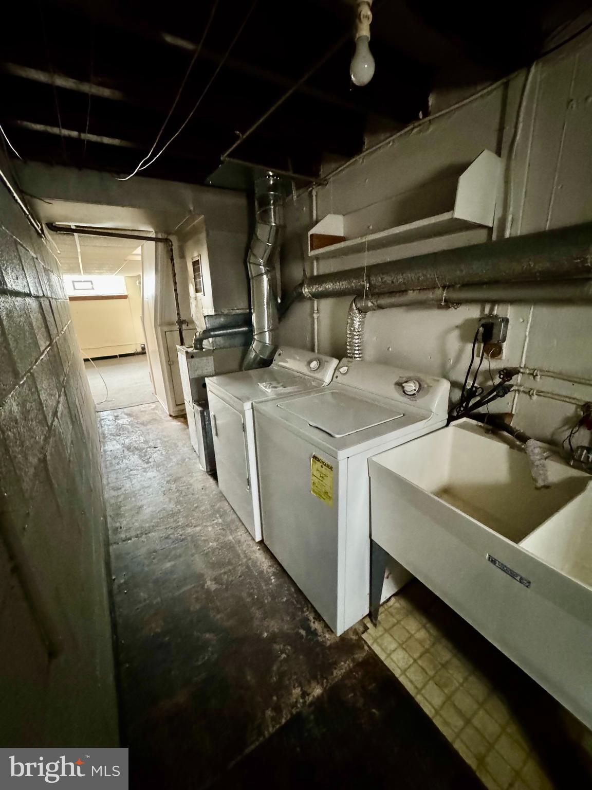 MELROSE PARK GARDENS - Residential Lease