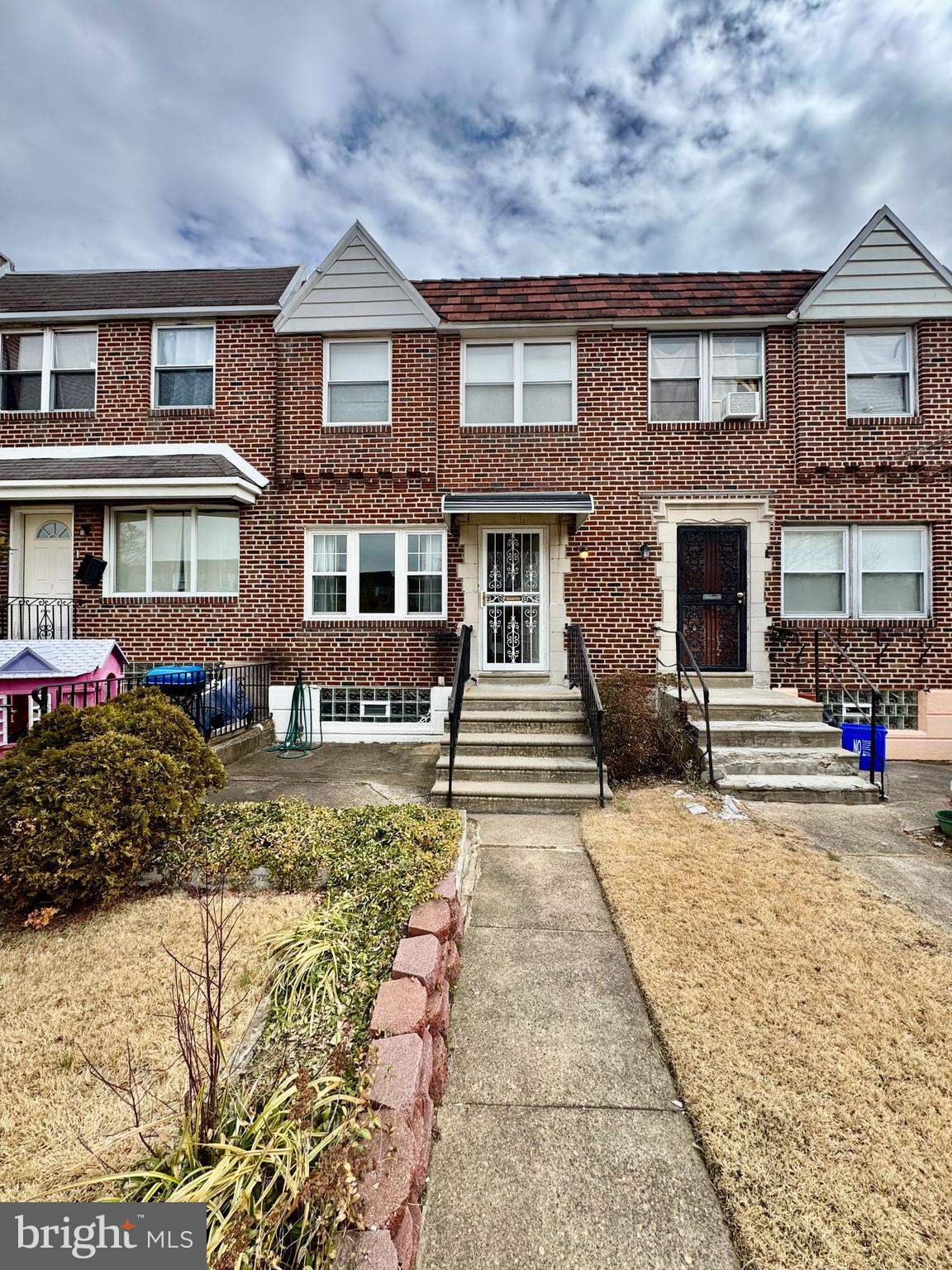 MELROSE PARK GARDENS - Residential Lease