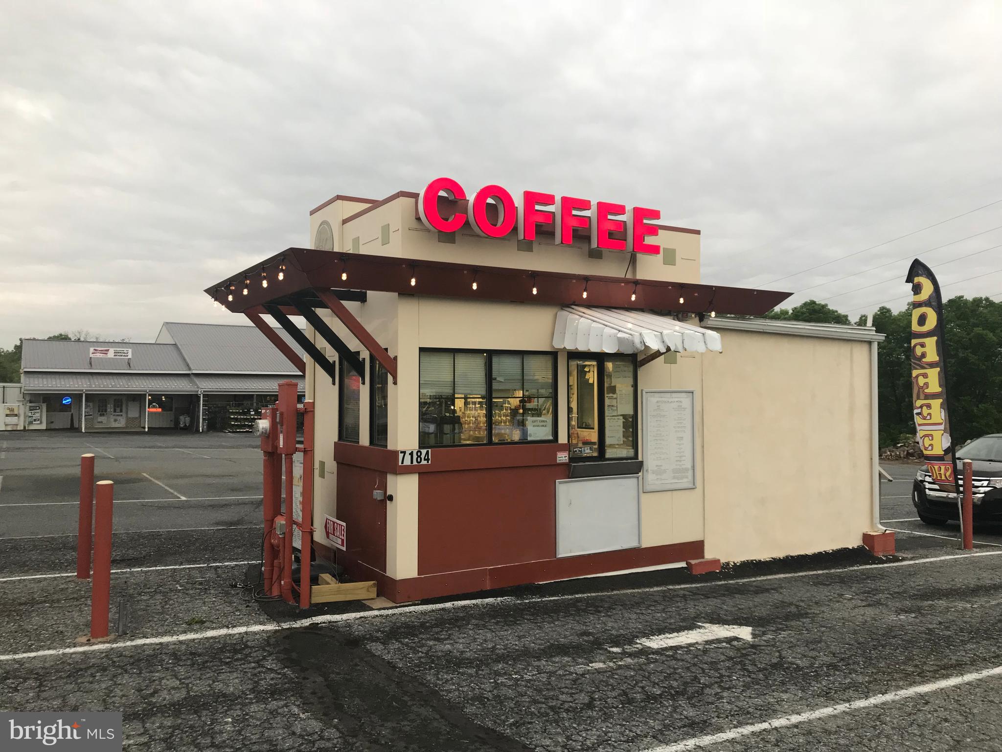 Chance to own your own business. Coffee shop kiosk. Expand the earning potential by adding lottery, cigarettes or expand your menu.
