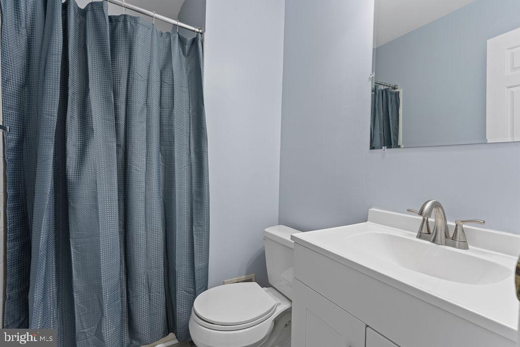 MONTGOMERY MEADOWS - Residential