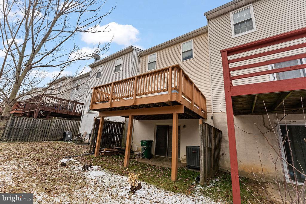 MONTGOMERY MEADOWS - Residential