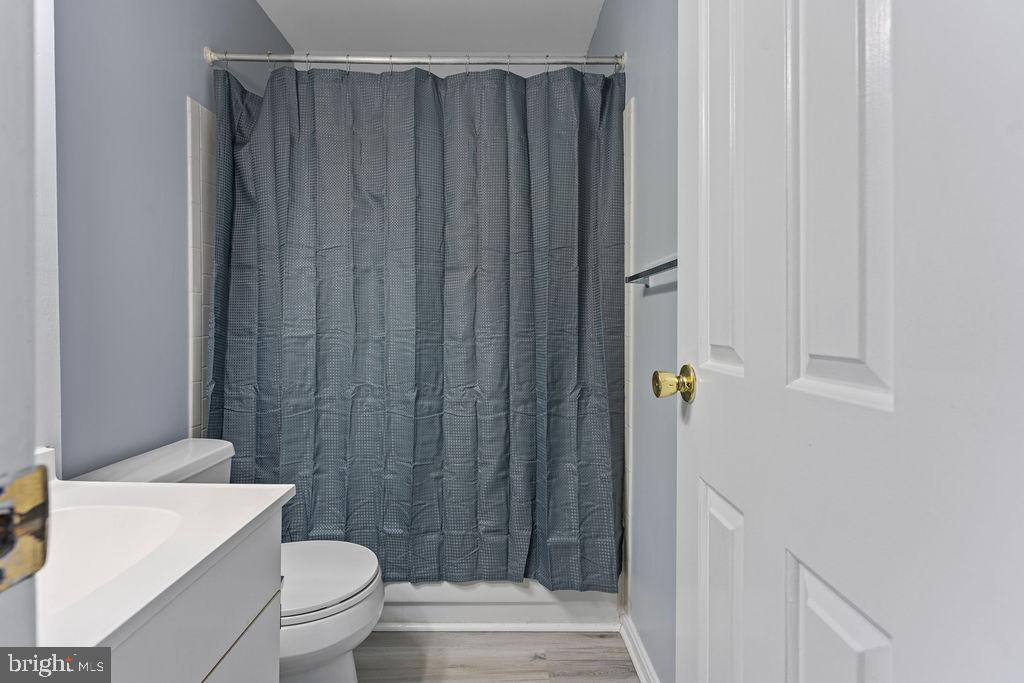 MONTGOMERY MEADOWS - Residential