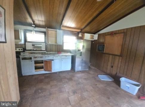 ELK HORN - Residential