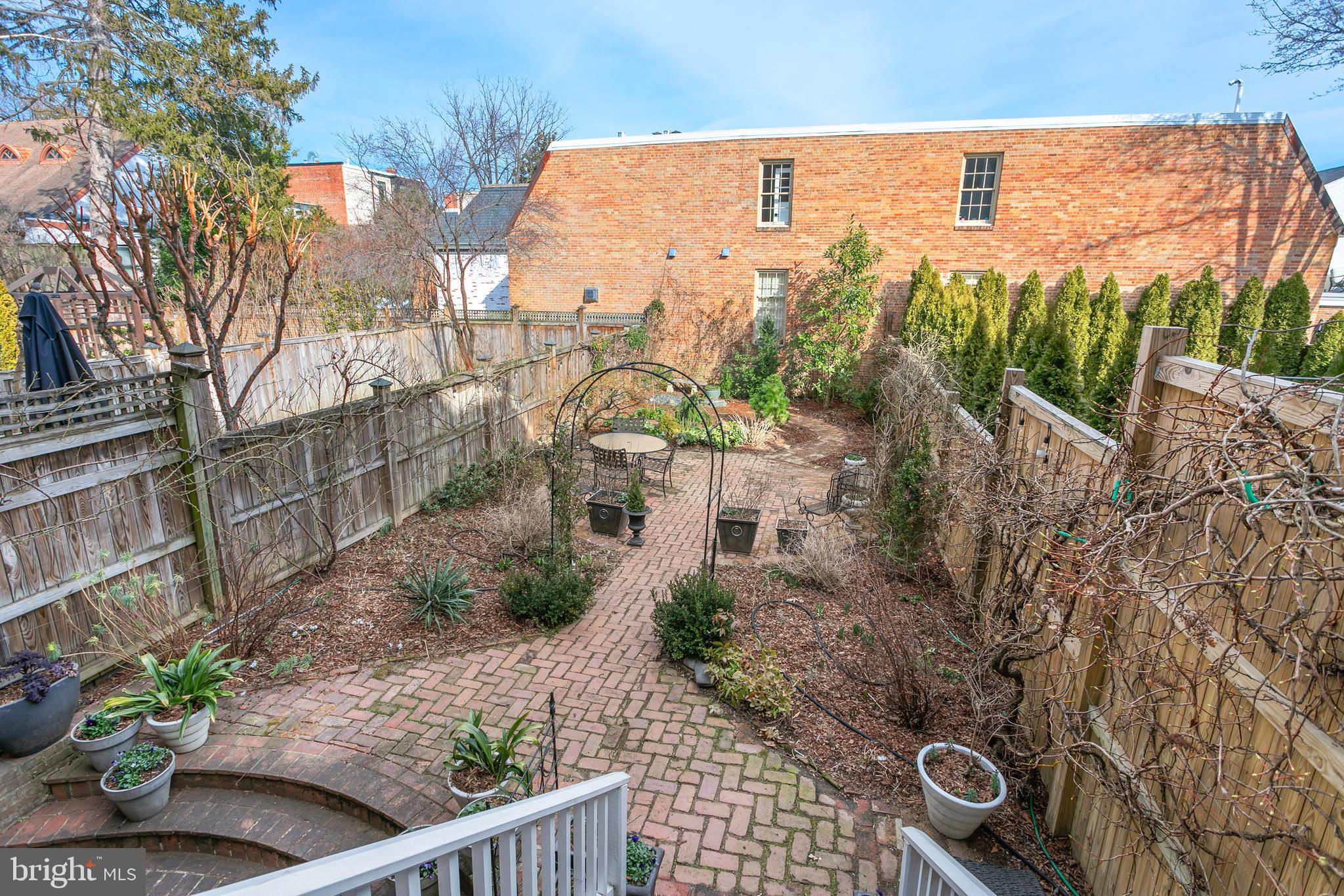 GEORGETOWN - Residential
