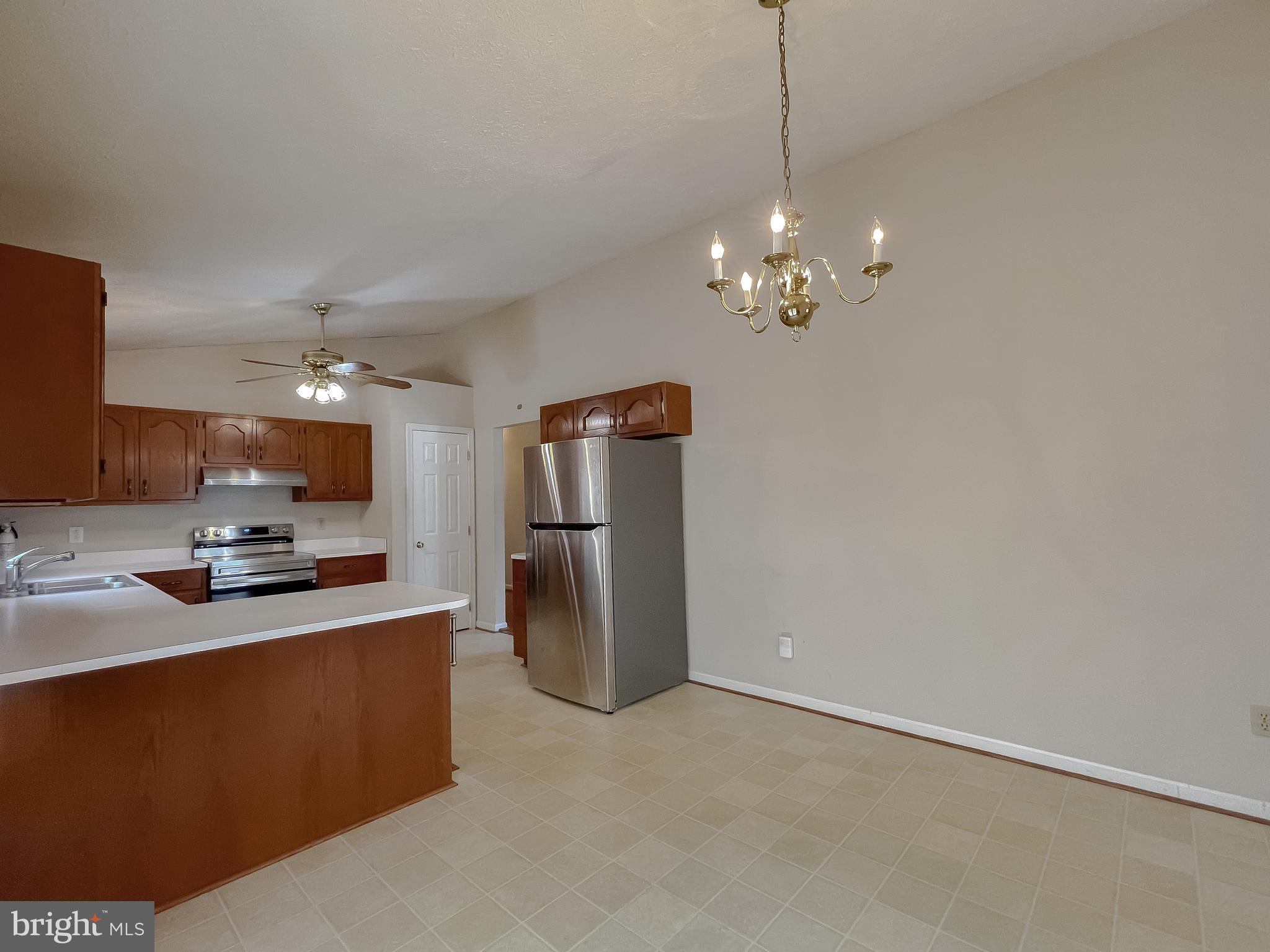 PANQUIA OAKS SUB - Residential Lease