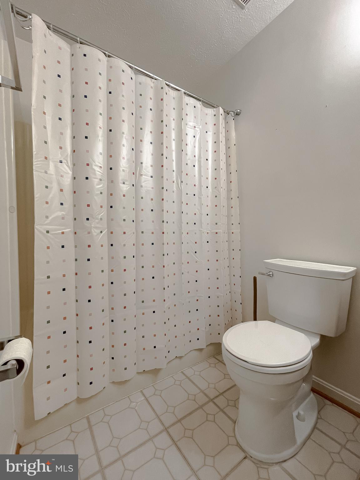 PANQUIA OAKS SUB - Residential Lease