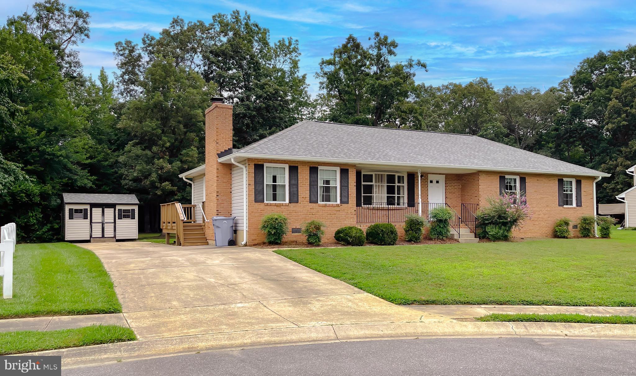 PANQUIA OAKS SUB - Residential Lease