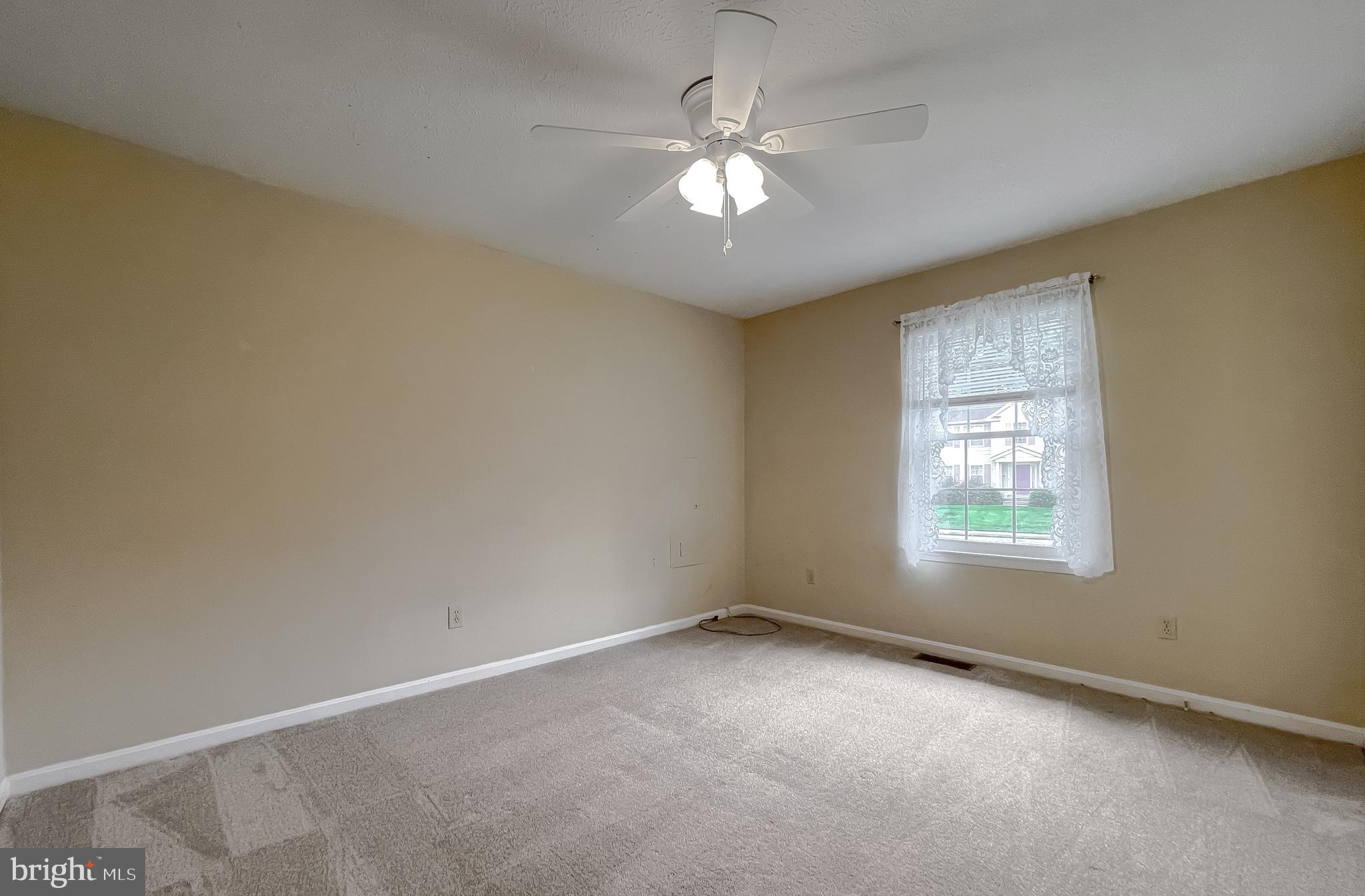 PANQUIA OAKS SUB - Residential Lease