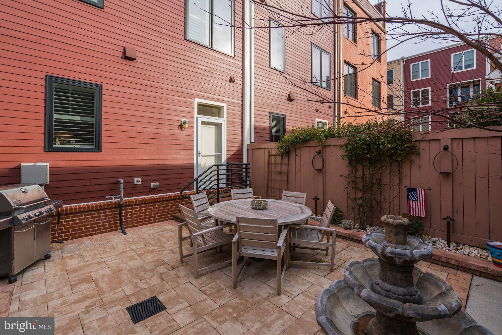 POTOMAC YARD - Residential