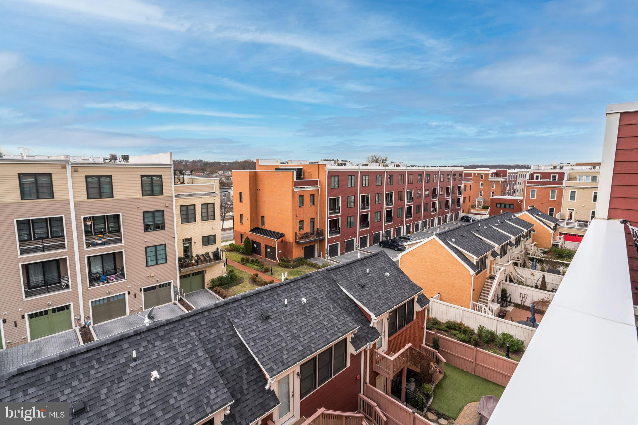 POTOMAC YARD - Residential