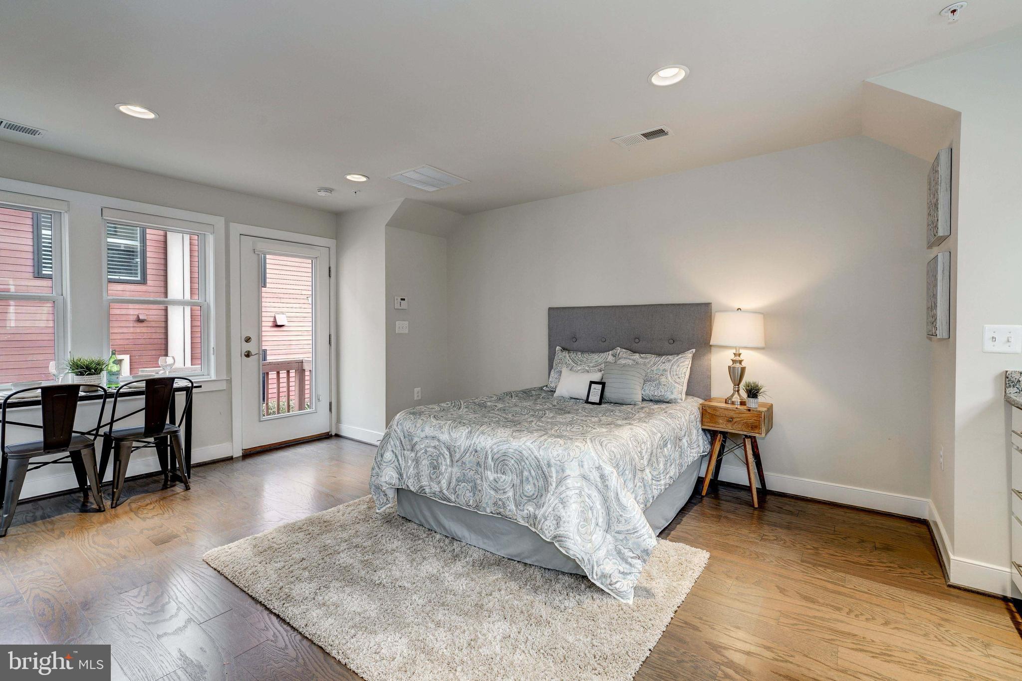 POTOMAC YARD - Residential