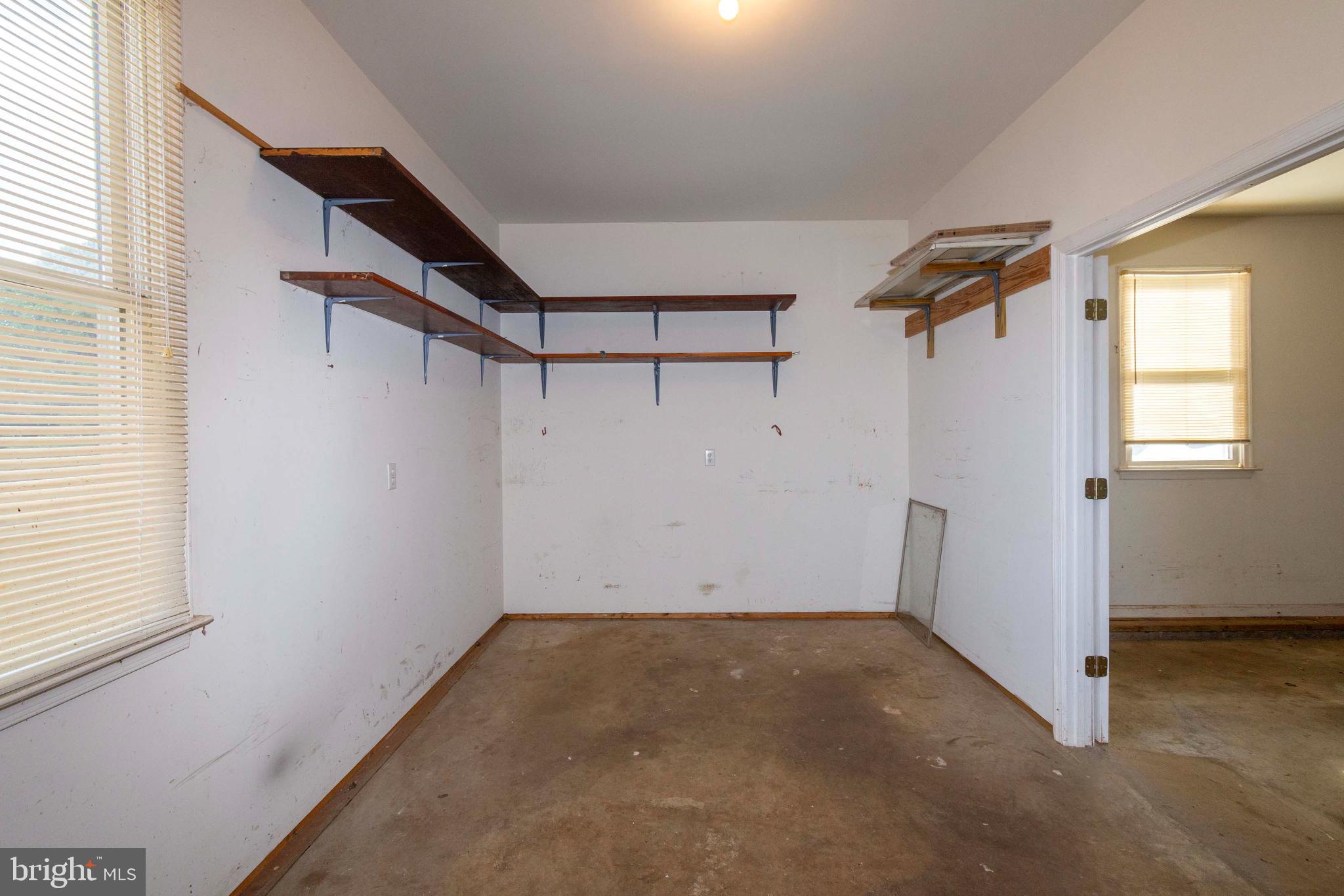 DAISY HILLS - Residential