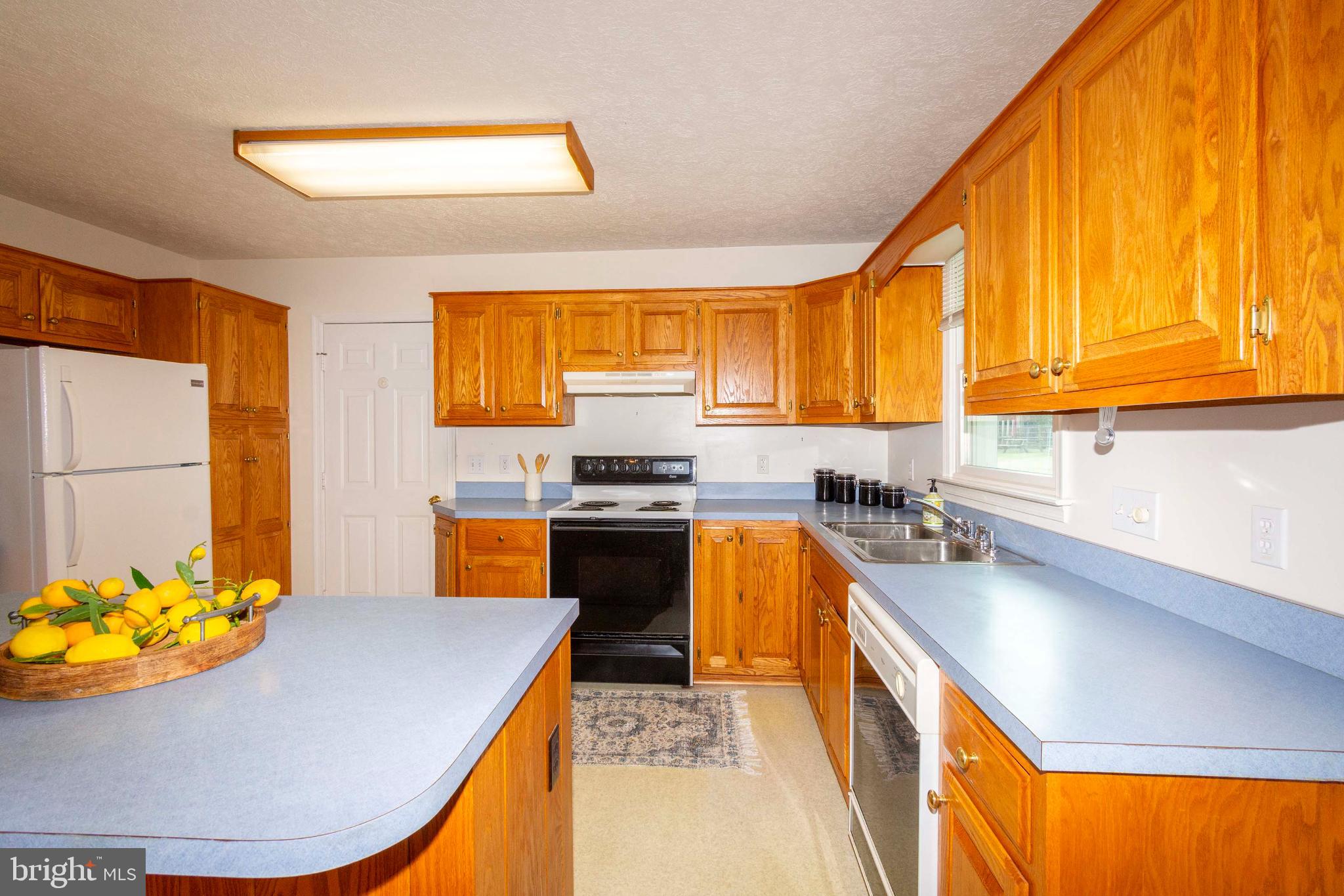 DAISY HILLS - Residential