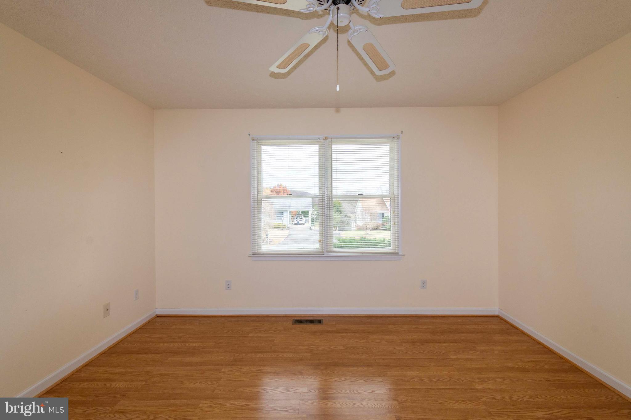 DAISY HILLS - Residential