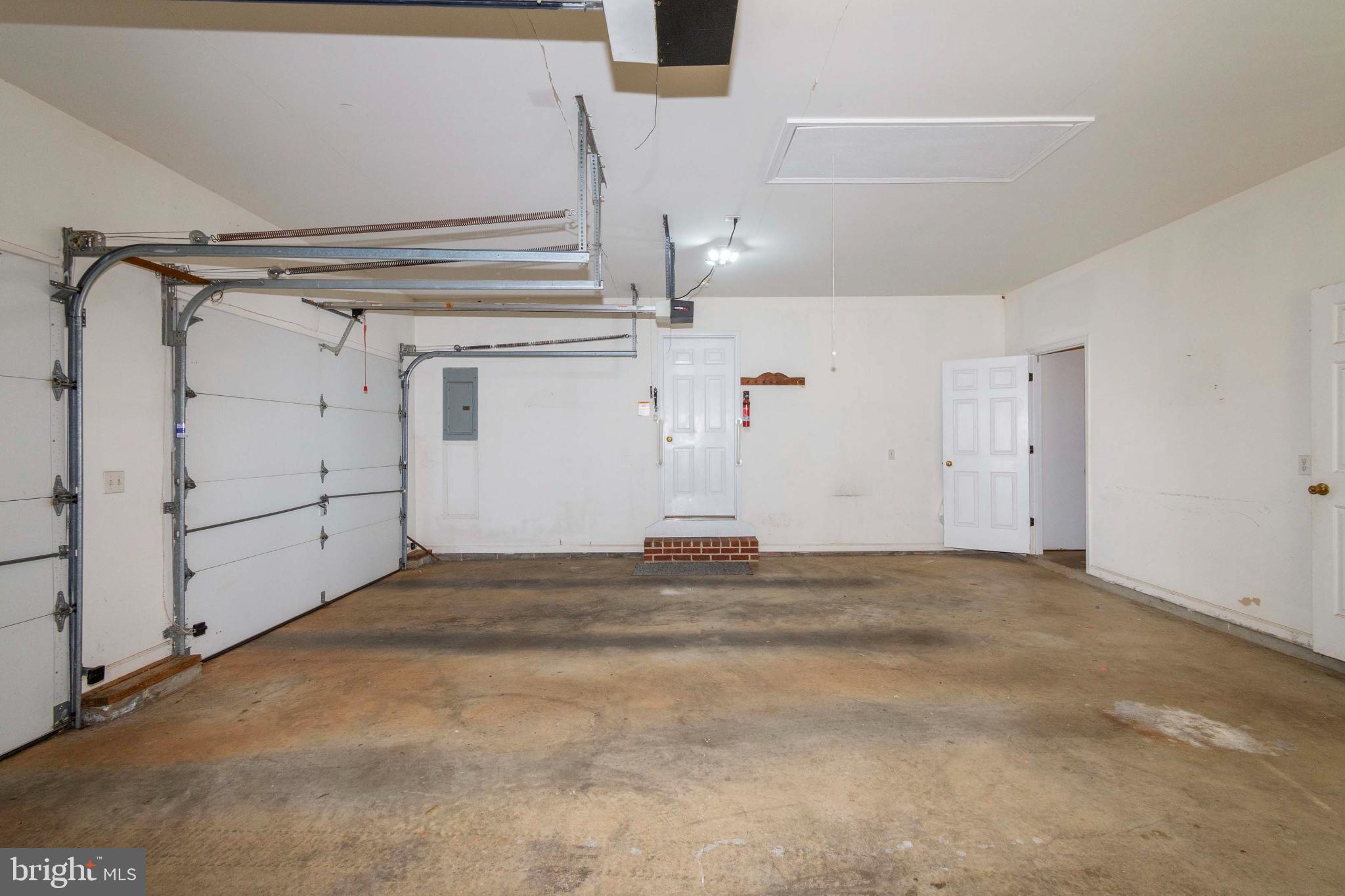 DAISY HILLS - Residential