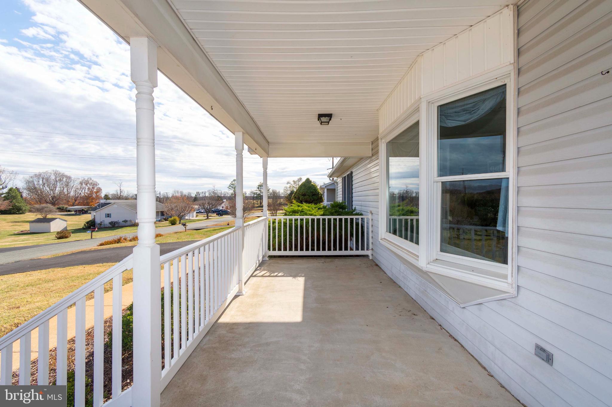 DAISY HILLS - Residential