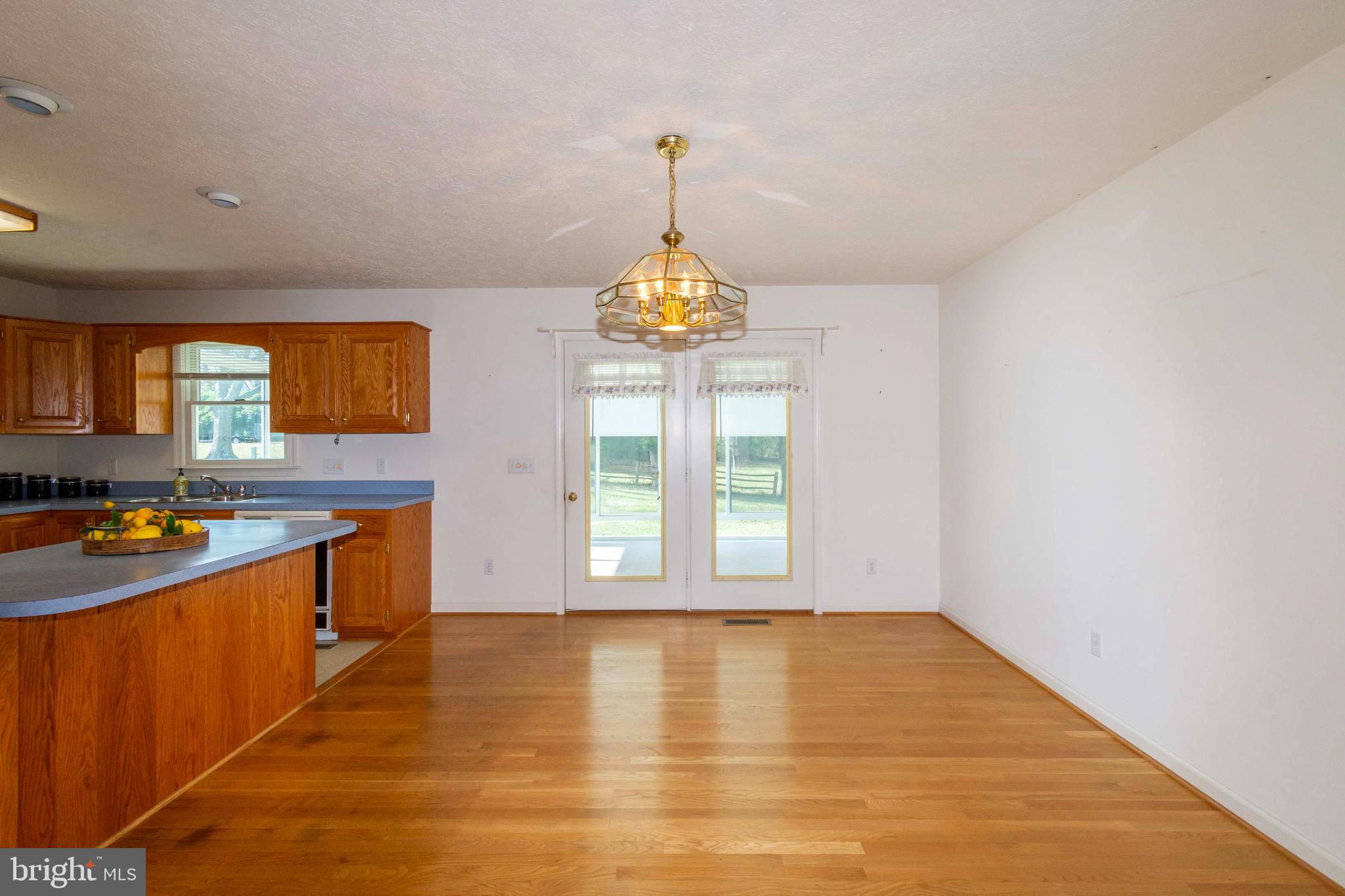 DAISY HILLS - Residential