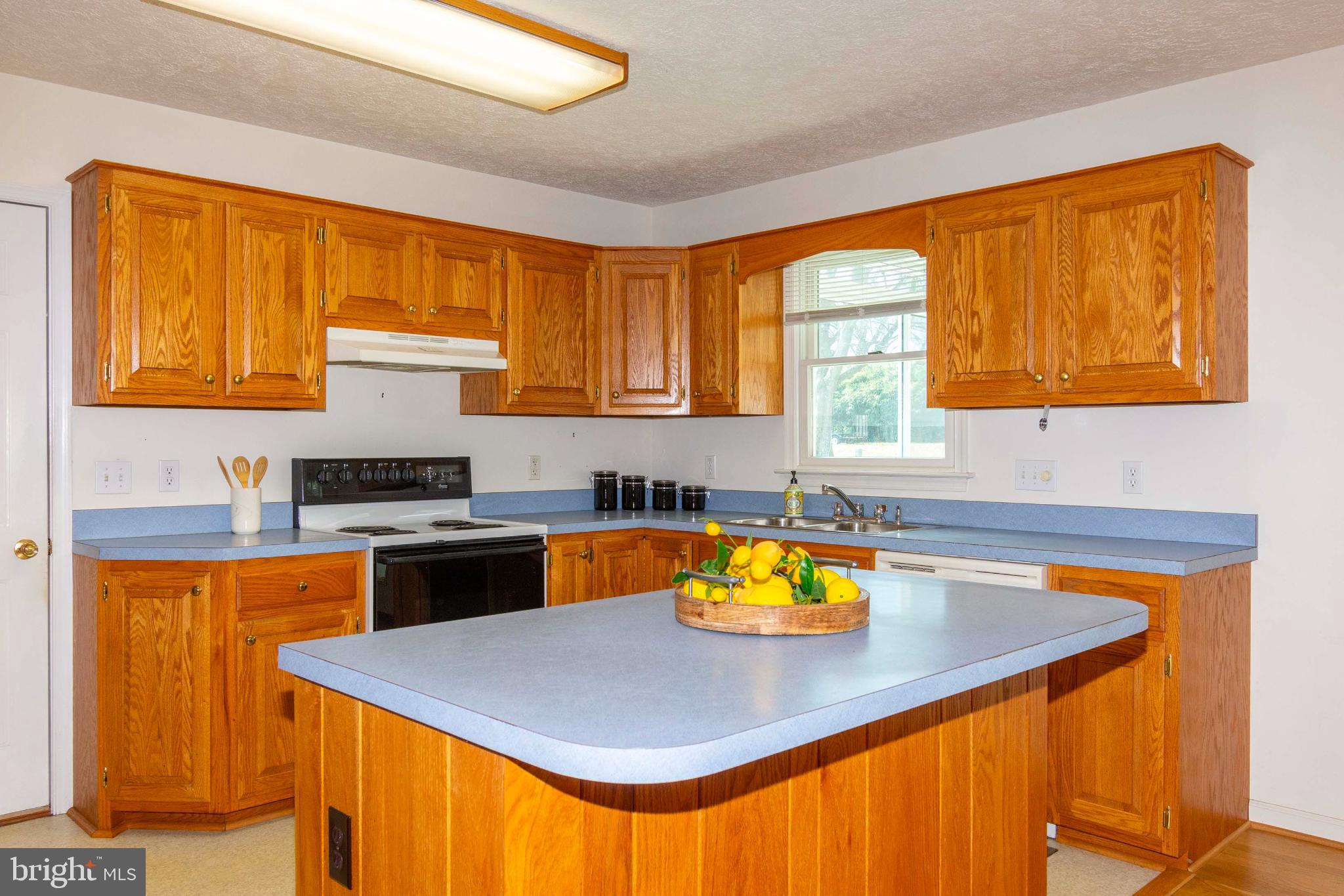 DAISY HILLS - Residential