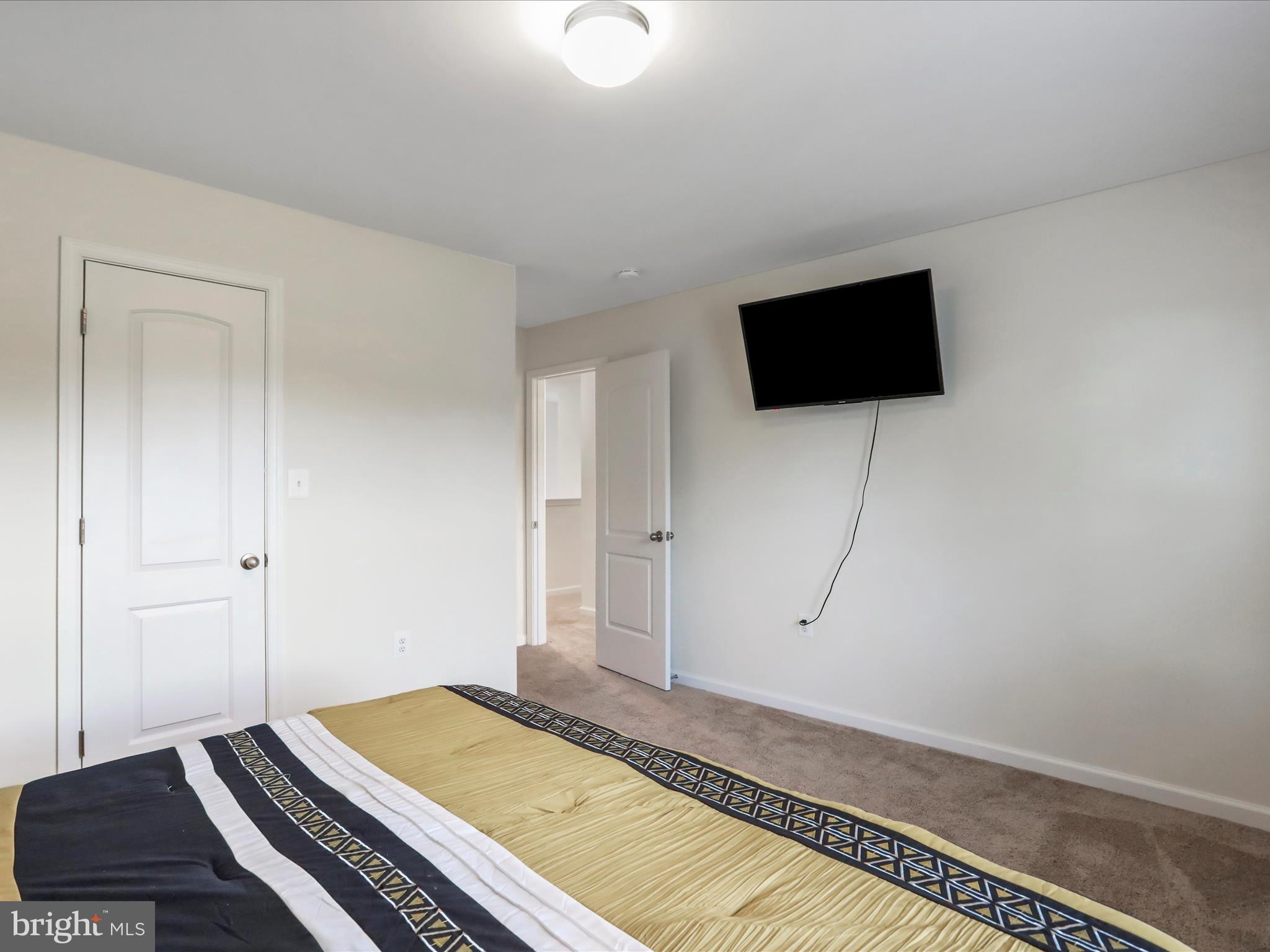 BROOKFIELD ON THE POTOMAC - Residential