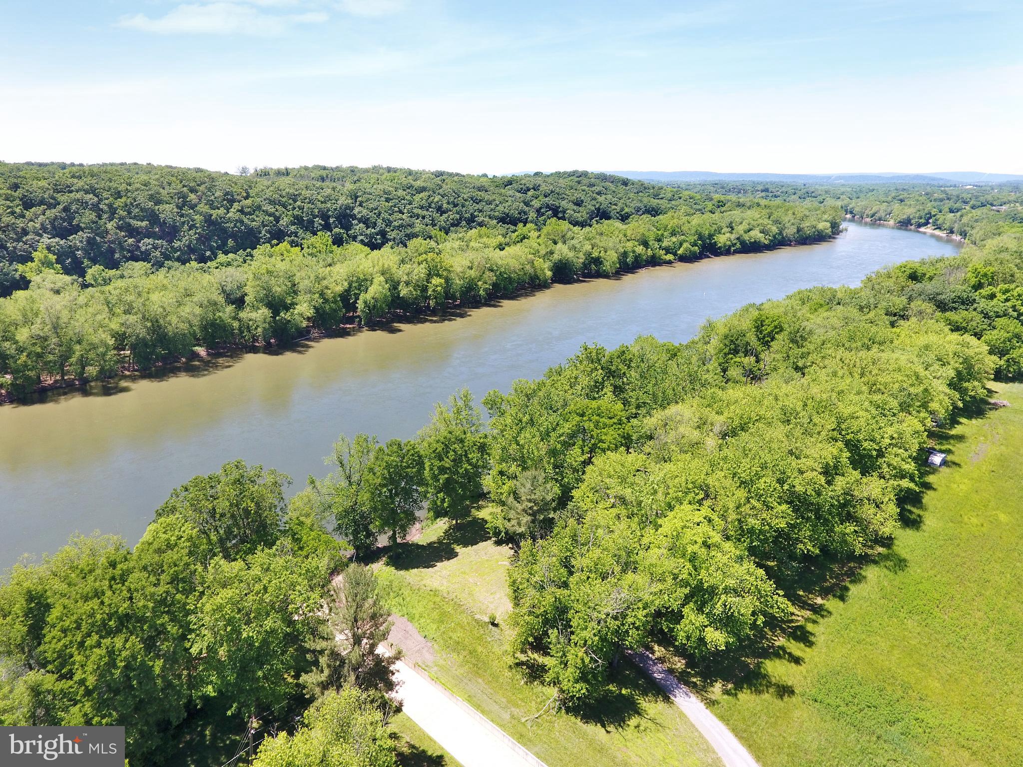 BROOKFIELD ON THE POTOMAC - Residential