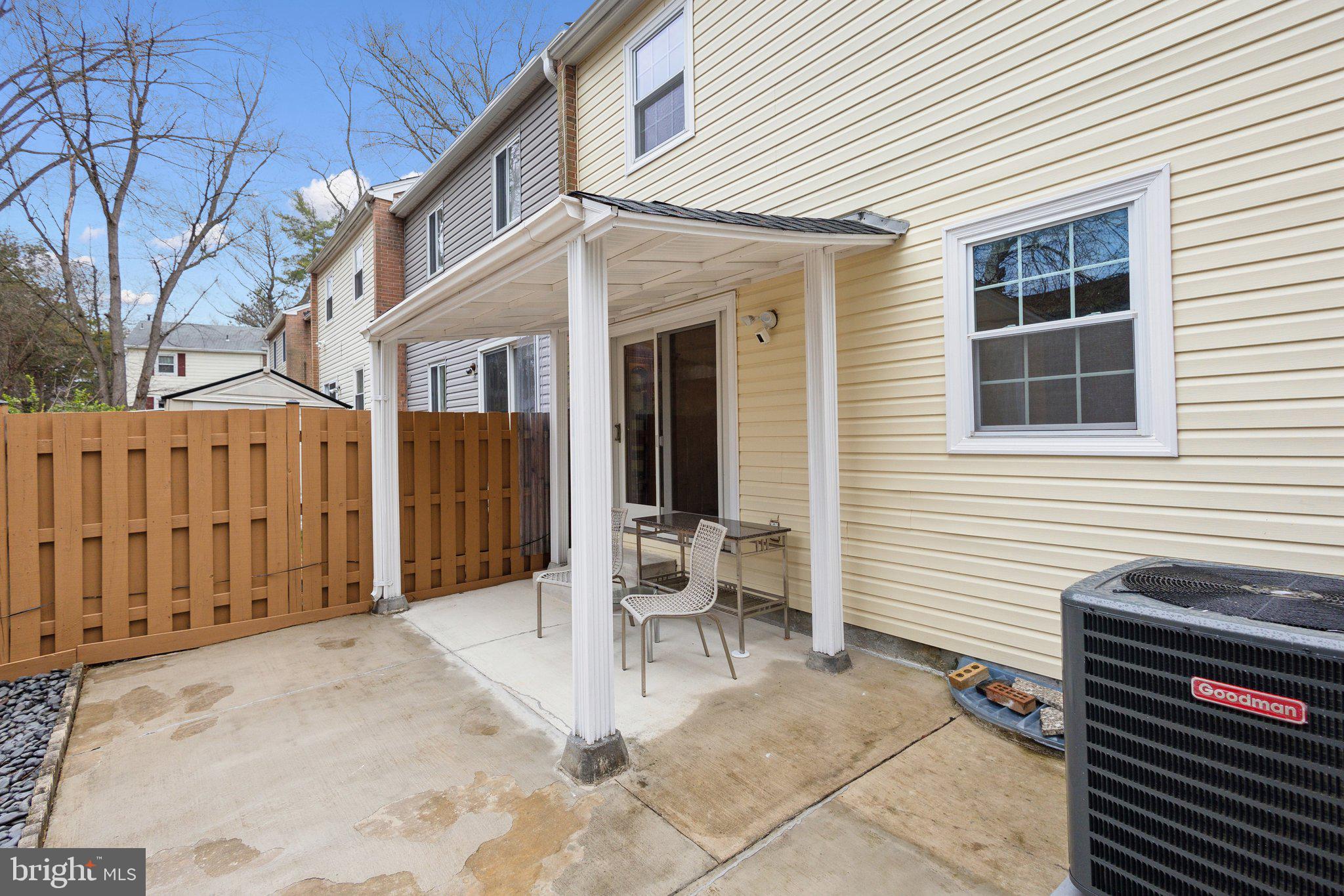 LAKE BRADDOCK - Residential