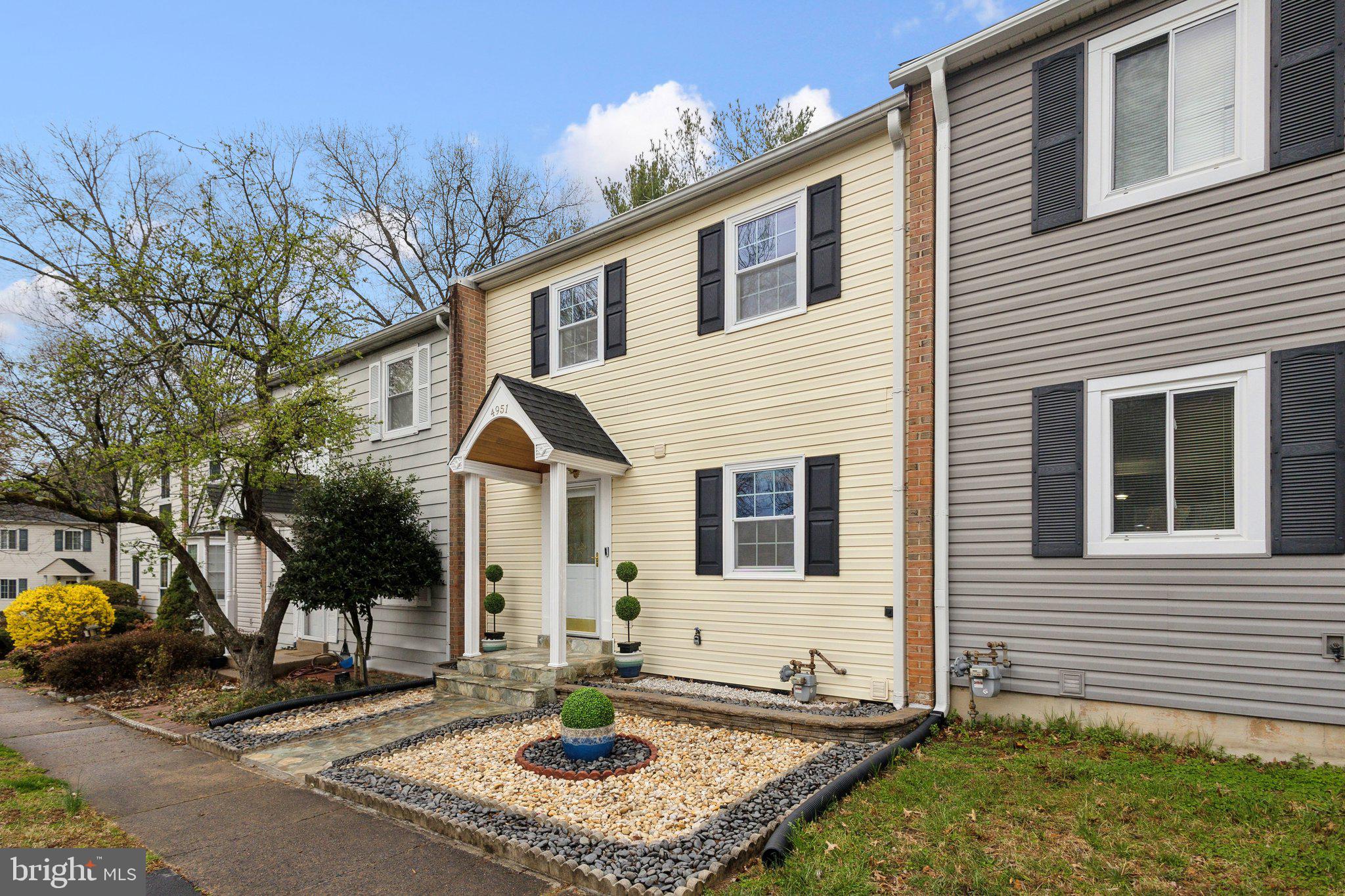 LAKE BRADDOCK - Residential