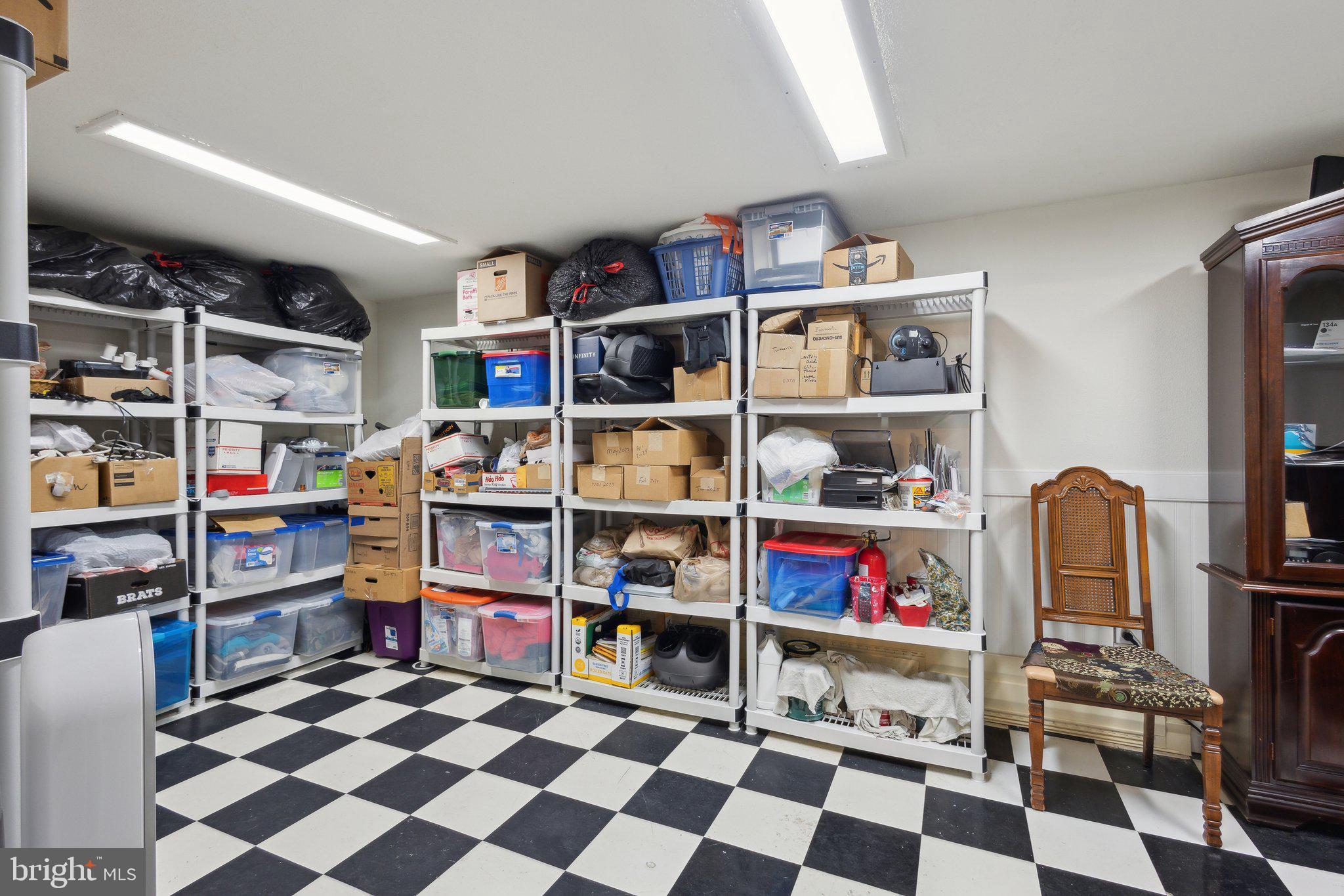 LAKE BRADDOCK - Residential