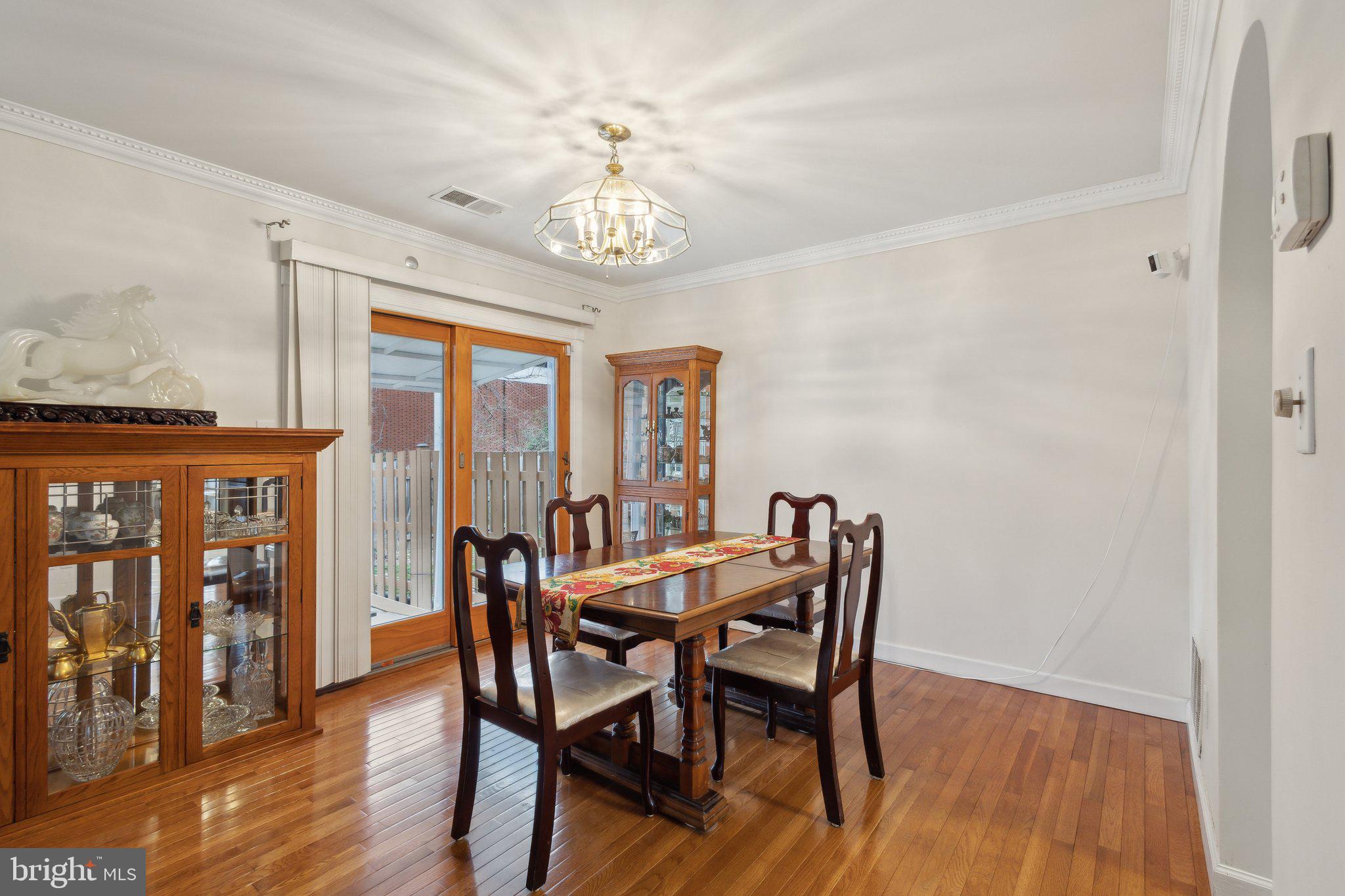 LAKE BRADDOCK - Residential